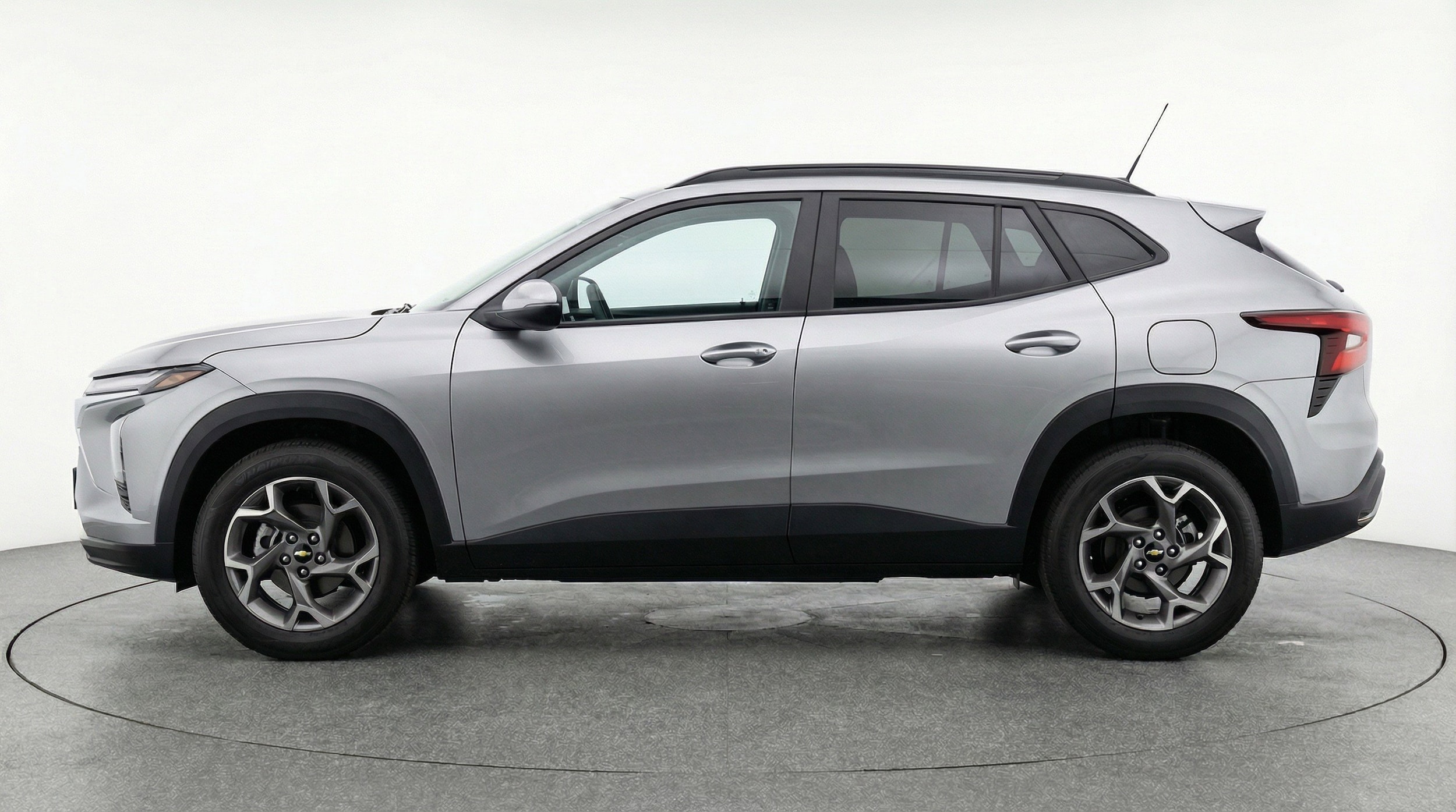 Thumbnail: 2025 Chevrolet Trax - 5