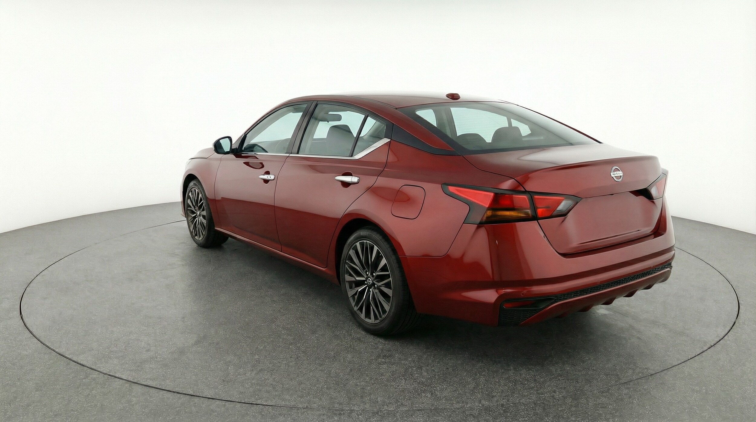 Thumbnail: 2025 Nissan Altima - 5