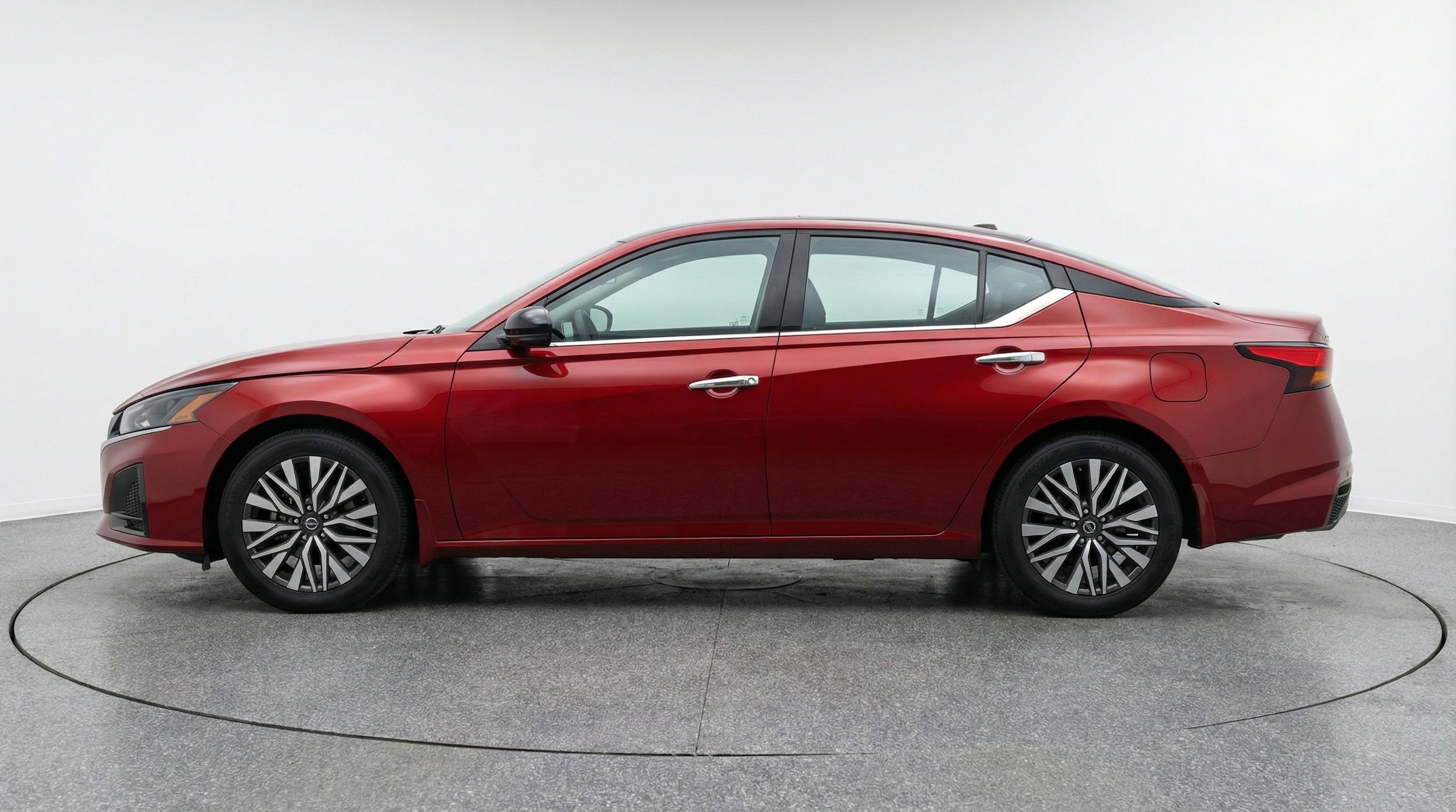 Thumbnail: 2025 Nissan Altima - 5
