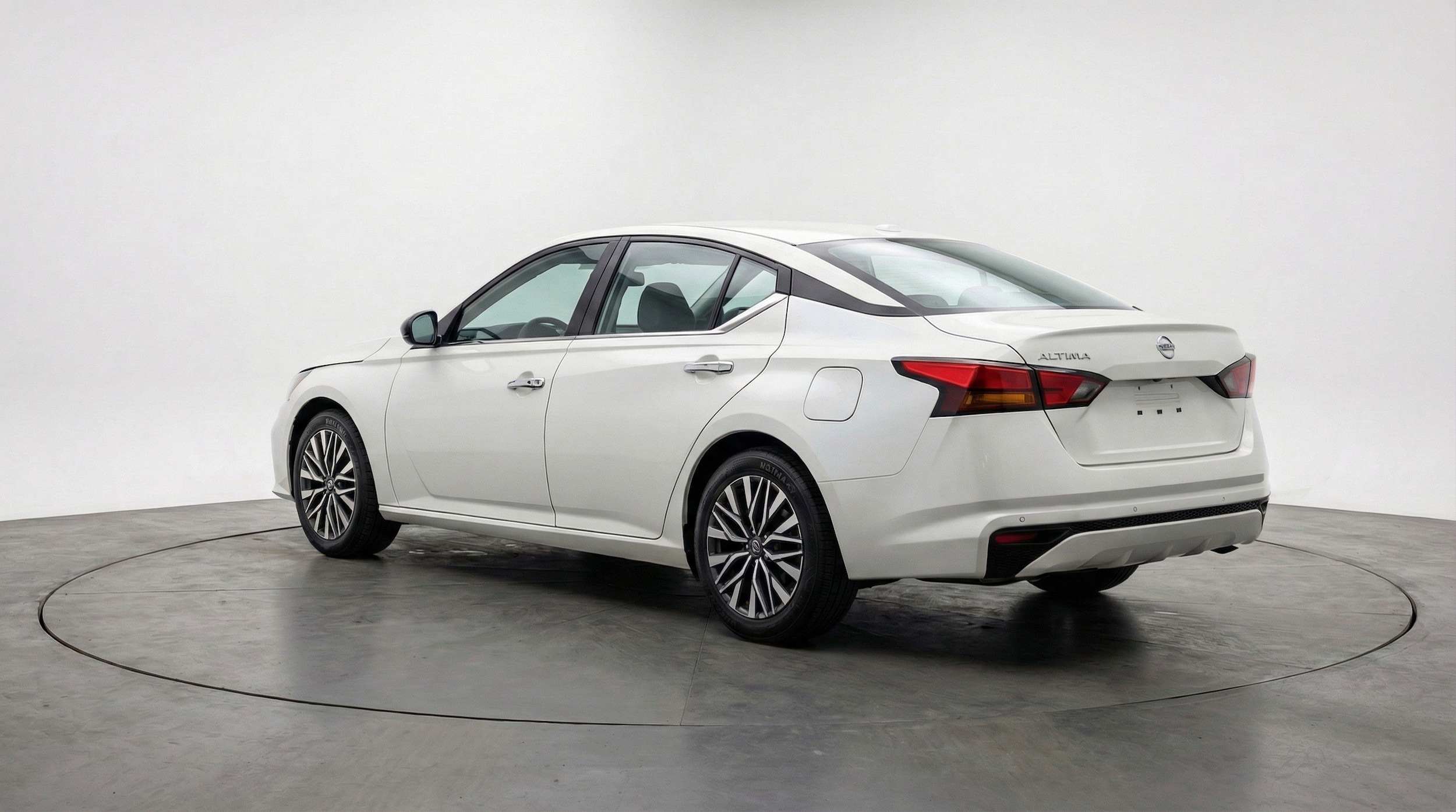 Thumbnail: 2025 Nissan Altima - 6