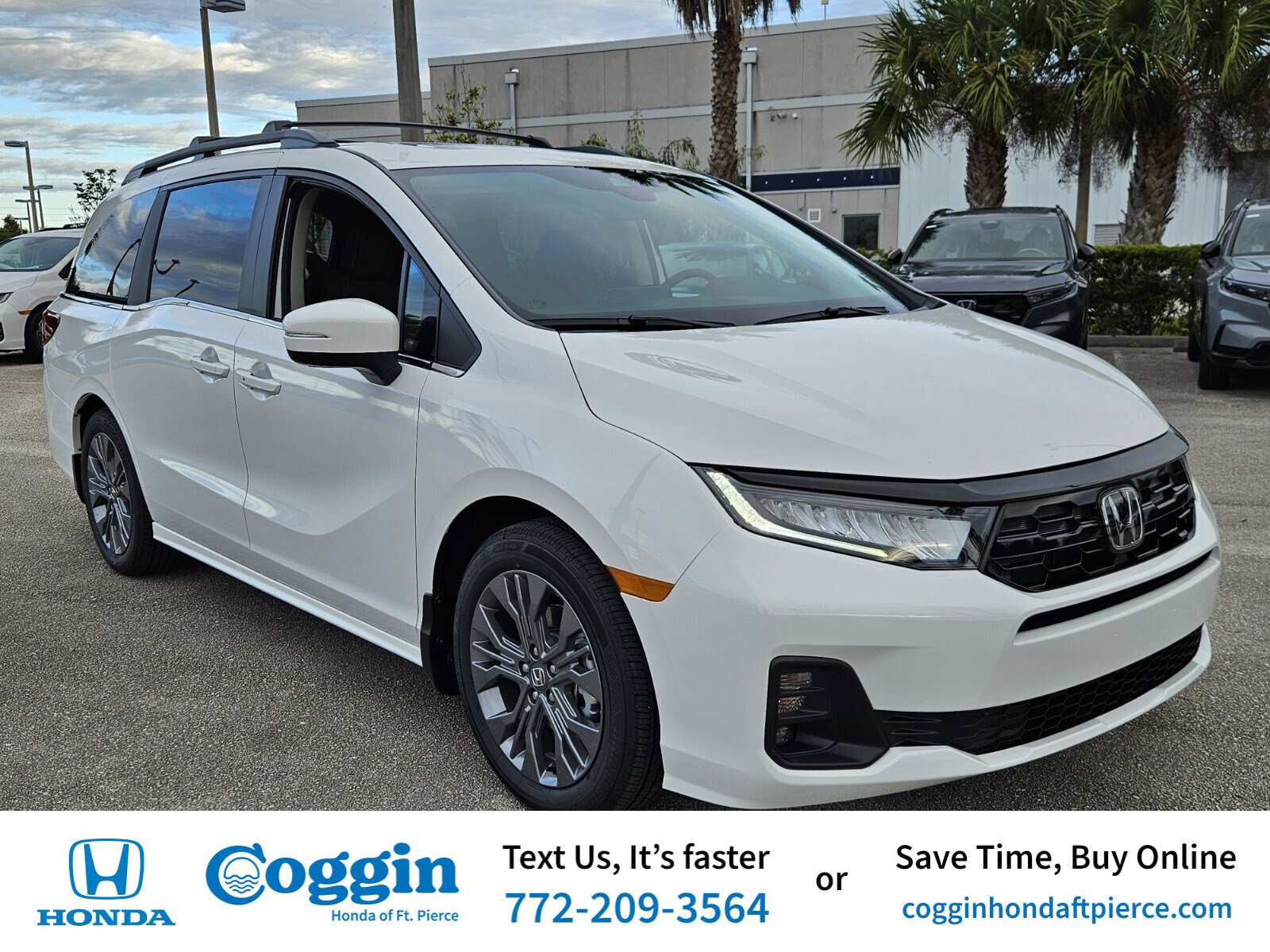 2026 Honda Odyssey Touring's photo