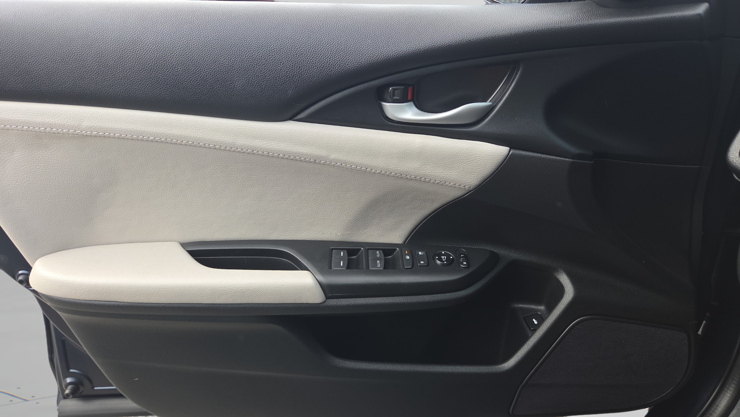 2022 Honda Insight EX - Photo 34