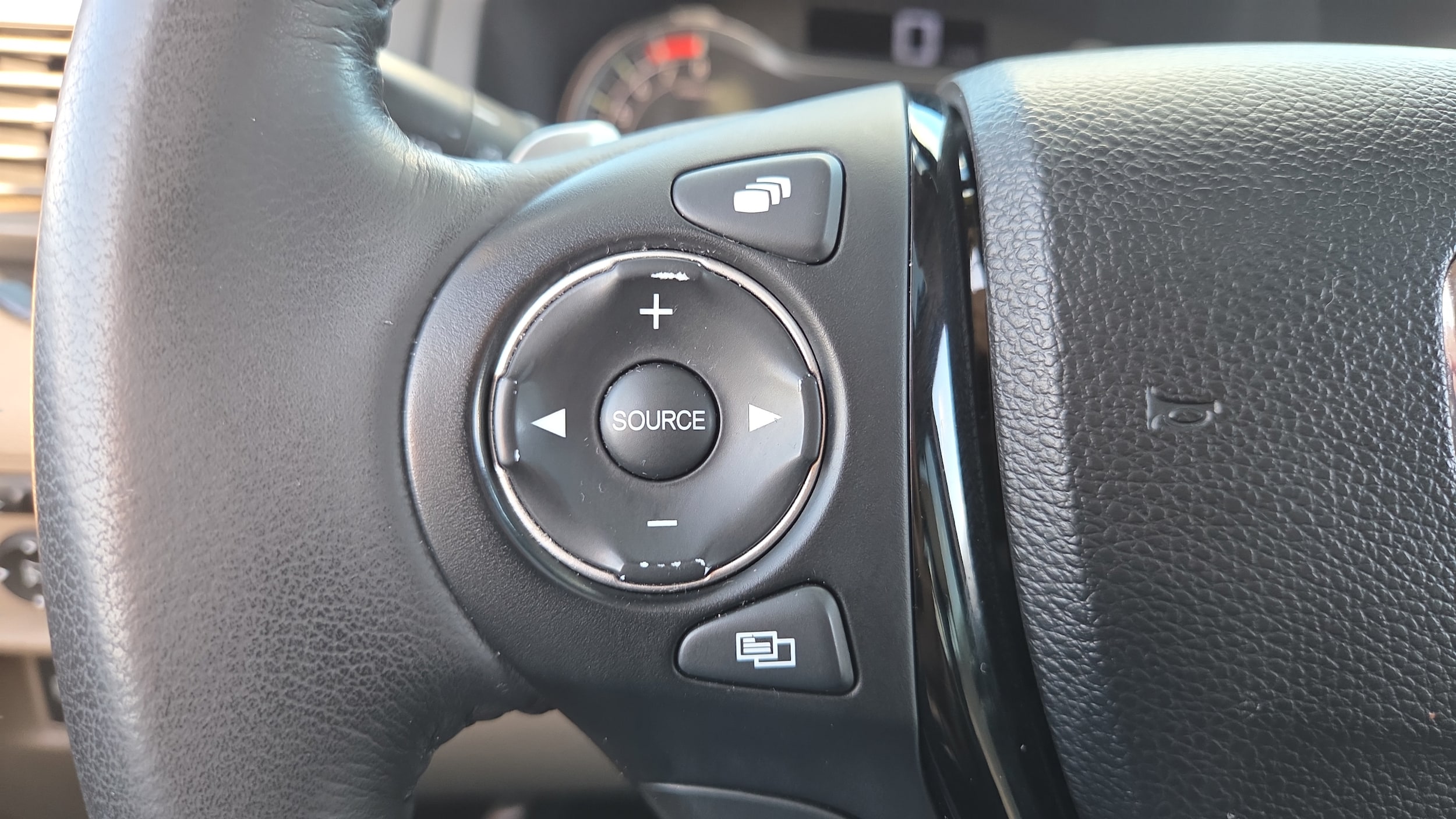 2016 Honda Pilot Touring - Photo 24