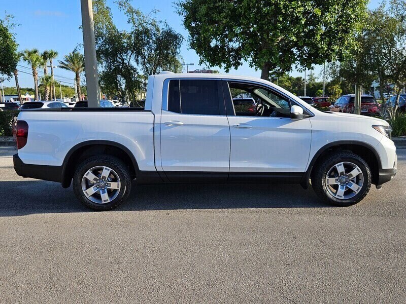 2025 Honda Ridgeline RTL photo 3