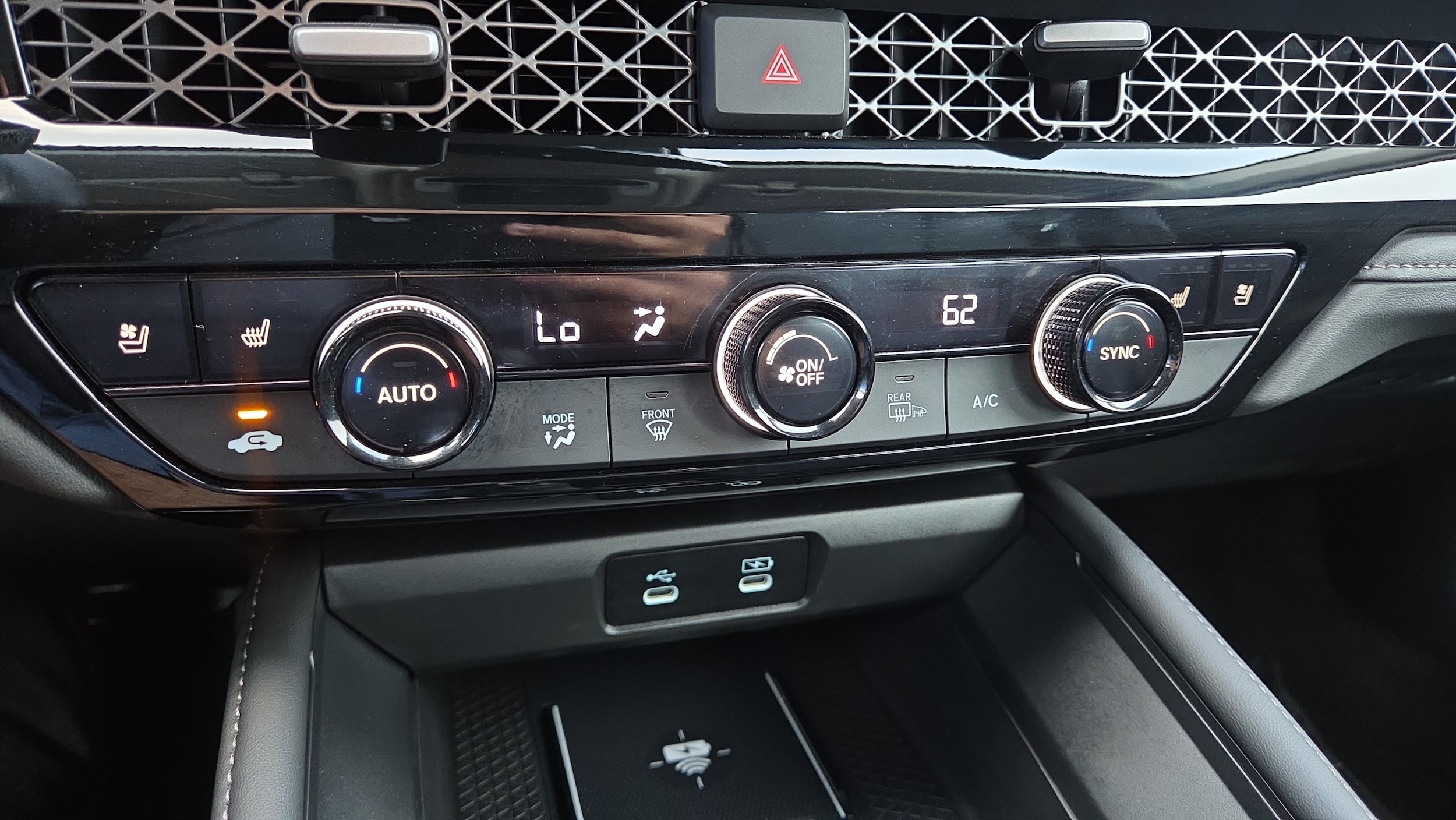 2025 Honda Accord Hybrid Touring - Photo 32