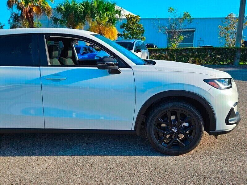 2026 Honda HR-V Sport photo 2