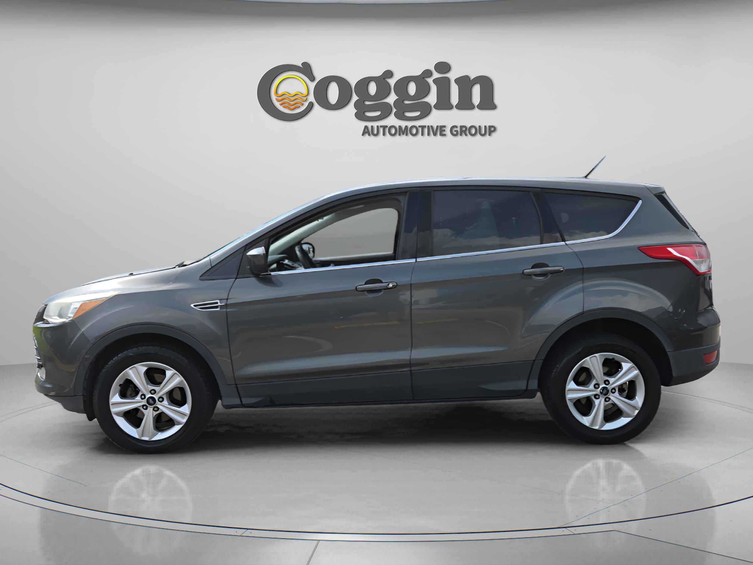 Used 2016 Ford Escape SE with VIN 1FMCU0GX4GUC81724 for sale in Fort Pierce, FL