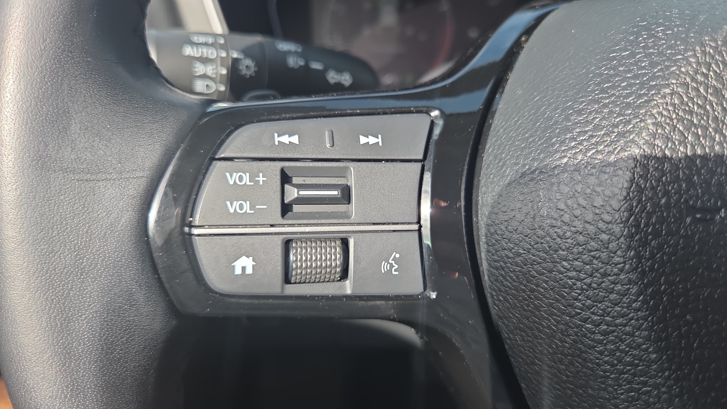 2025 Honda Pilot EX-L - Photo 23