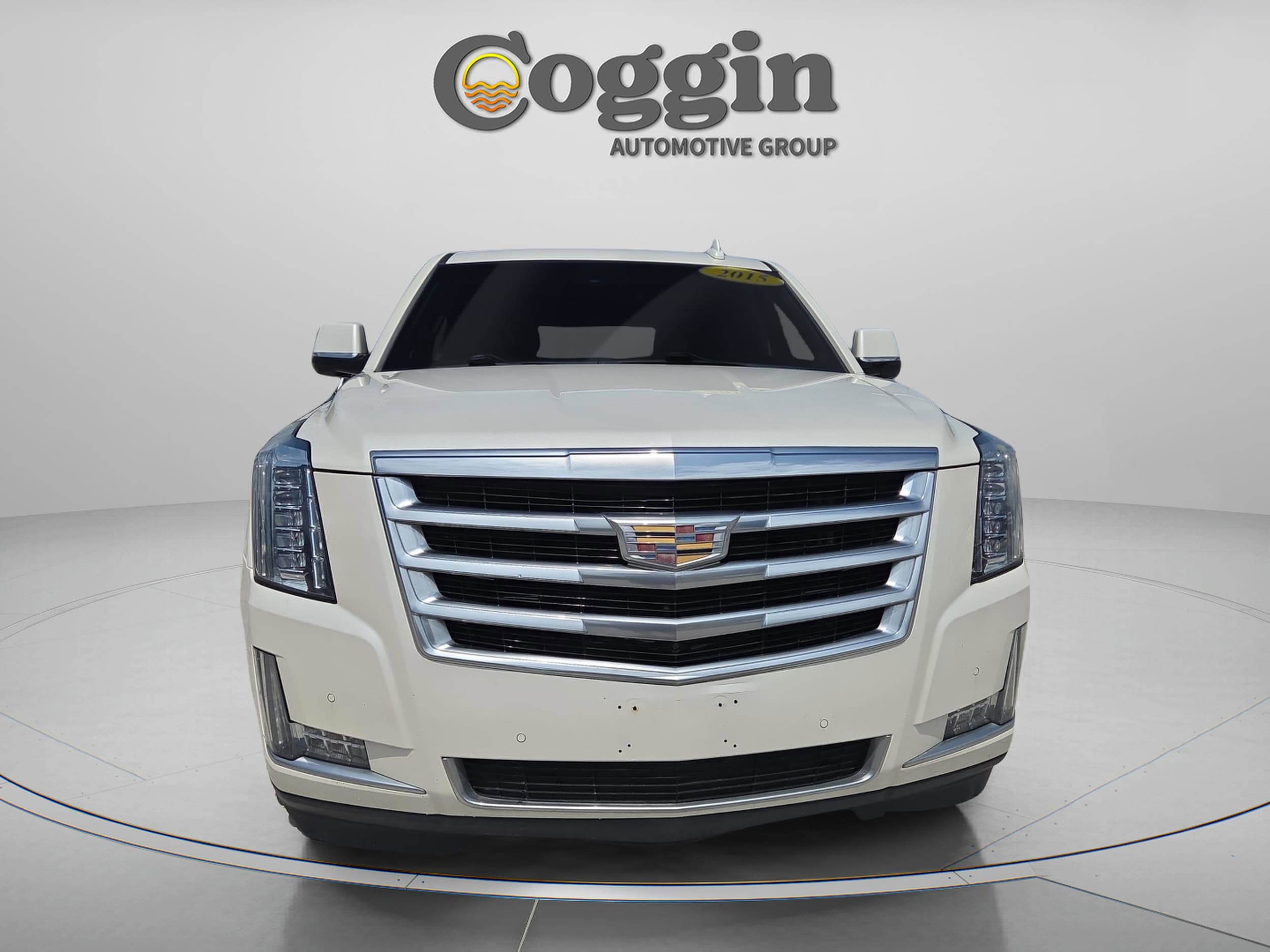 2015 Cadillac Escalade Luxury - Photo 9