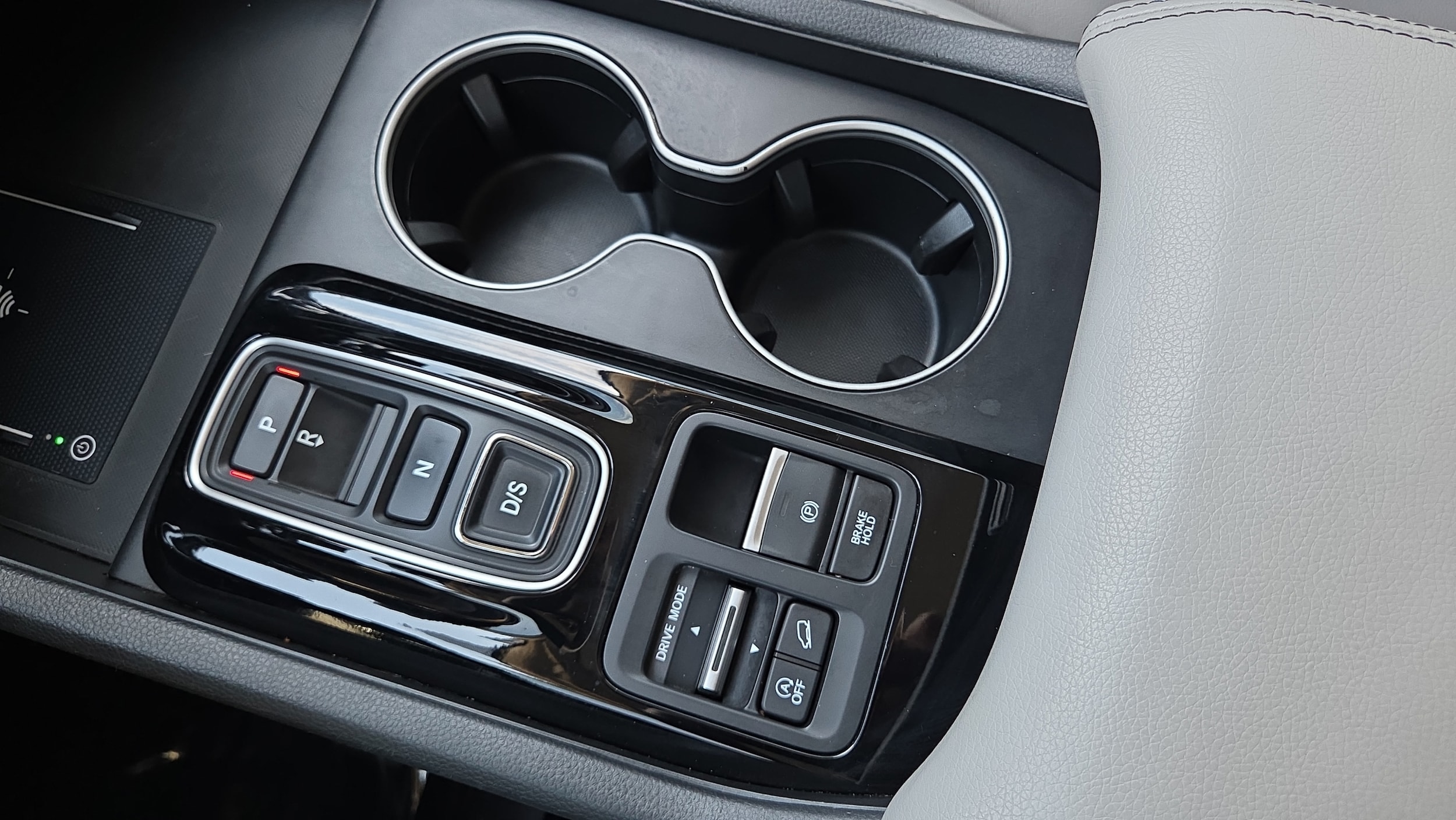 2023 Honda Pilot Touring - Photo 32