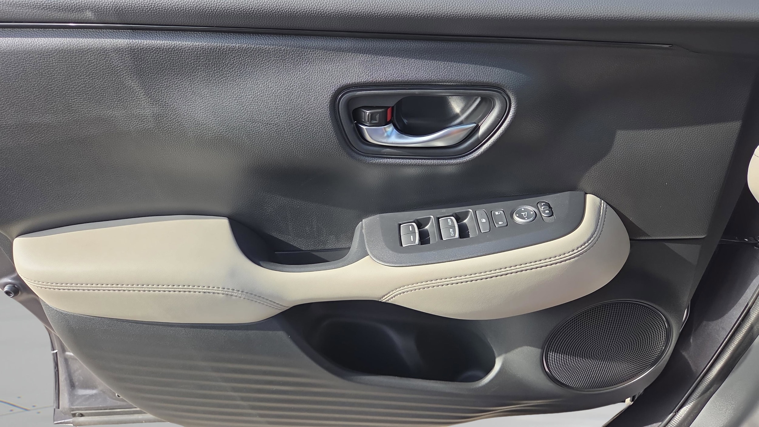 2026 Honda HR-V EX-L - Photo 34
