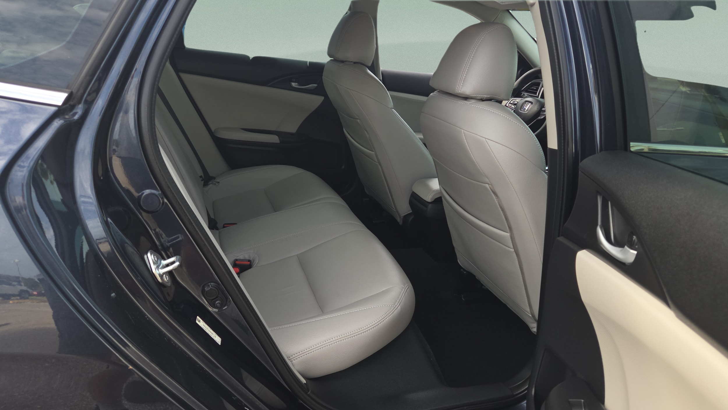 2022 Honda Insight EX - Photo 16