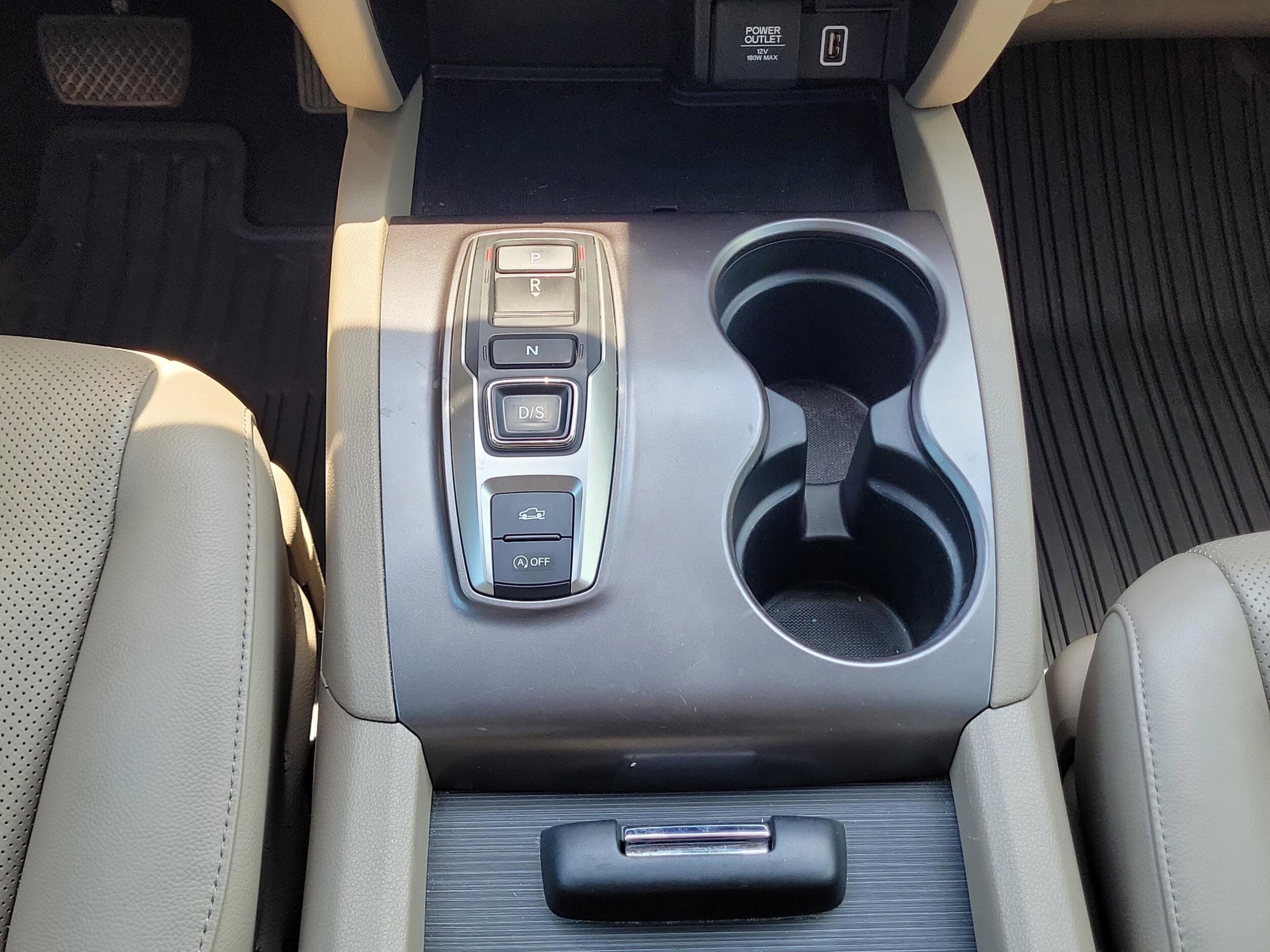 2020 Honda Ridgeline RTL - Photo 17