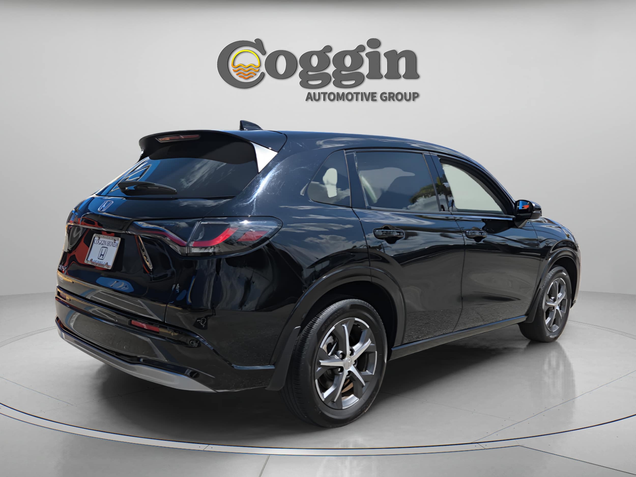 2025 Honda HR-V EX-L - Photo 6
