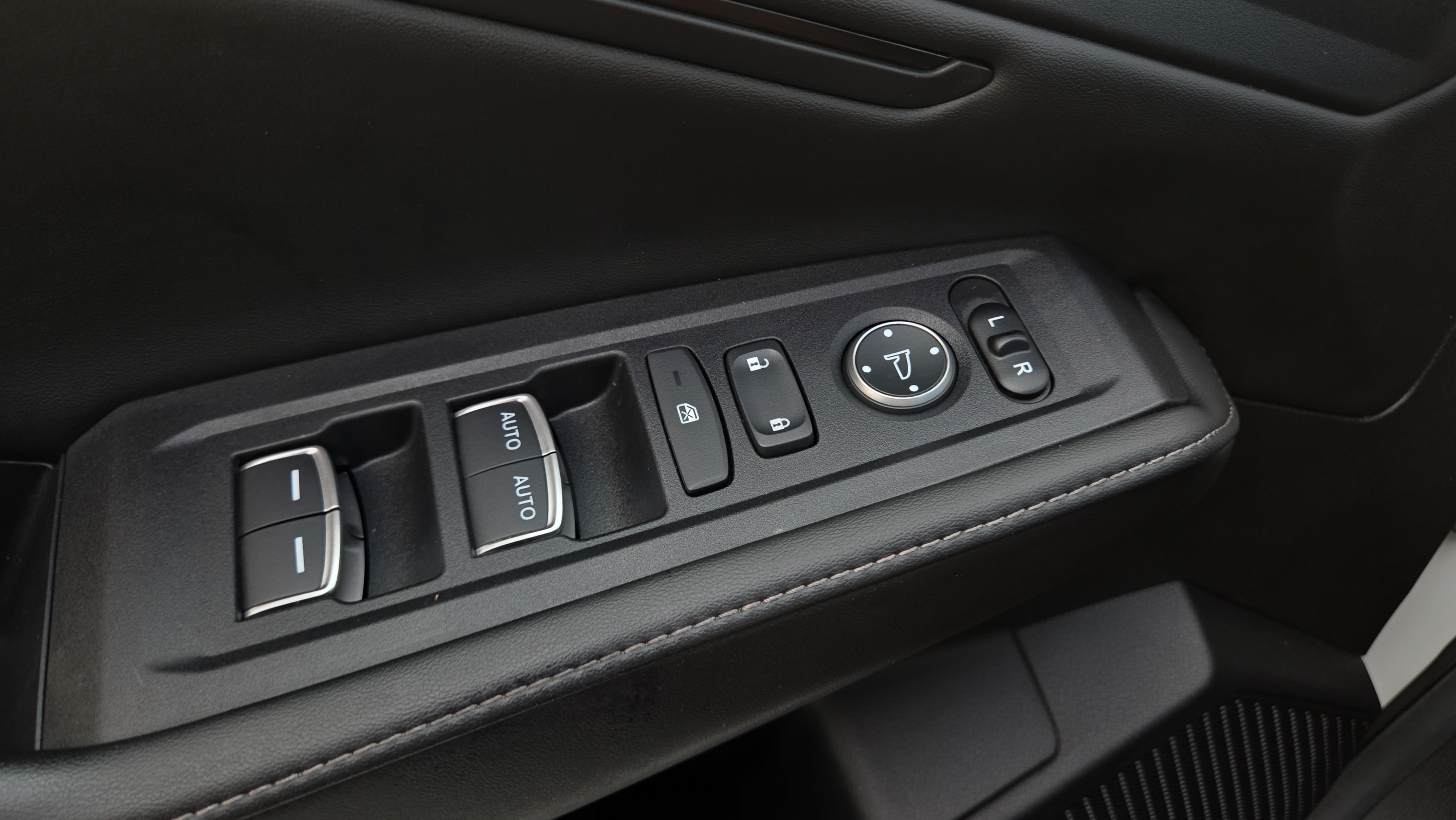 2025 Honda Accord Hybrid Sport - Photo 39