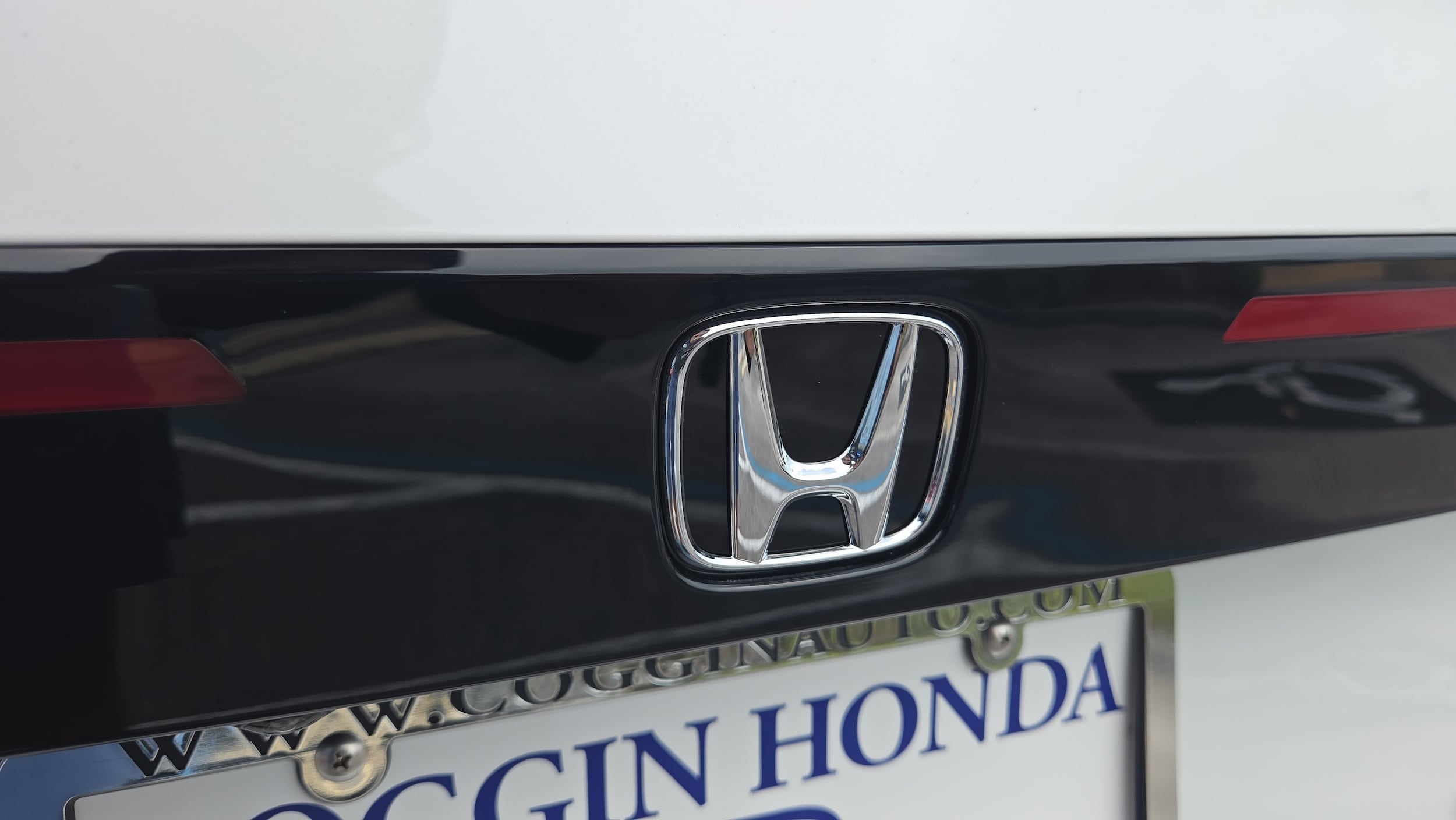 2025 Honda Accord Hybrid Touring - Photo 38