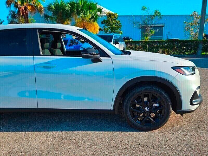 2026 Honda HR-V Sport photo 2