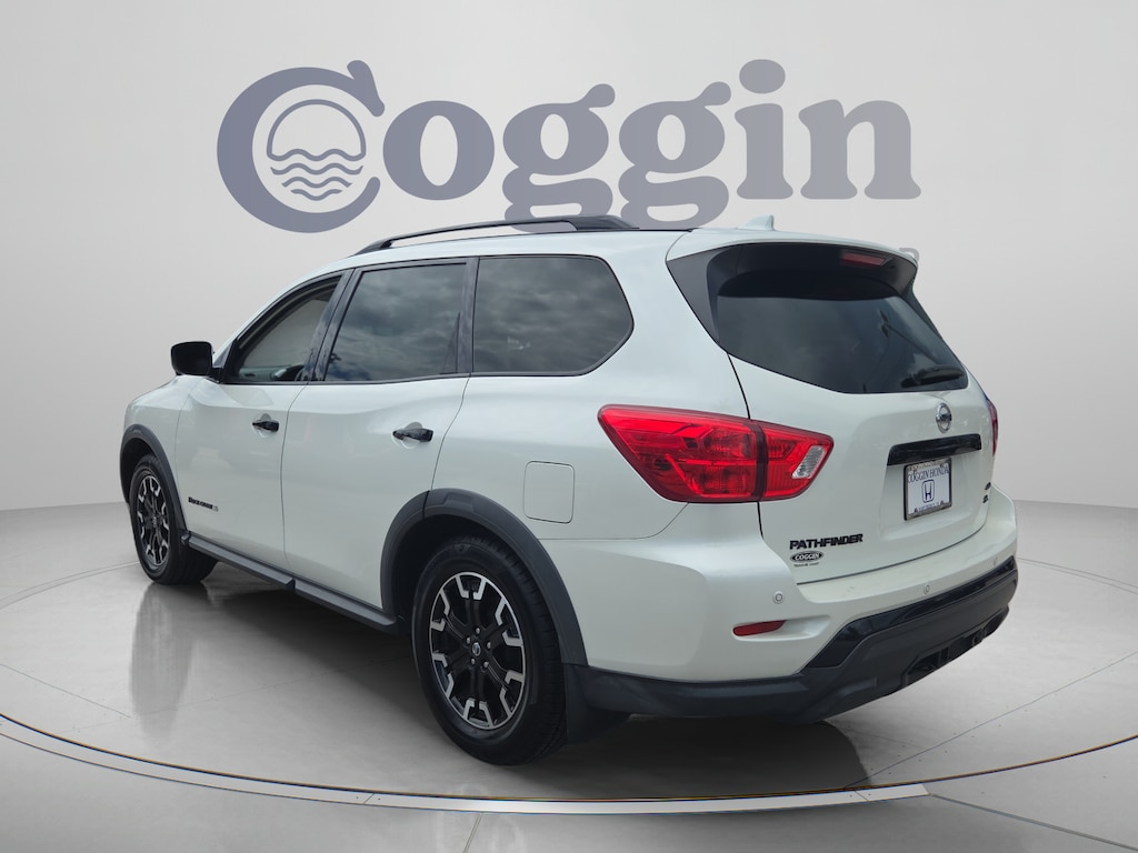 Used 2020 Nissan Pathfinder SL SUV