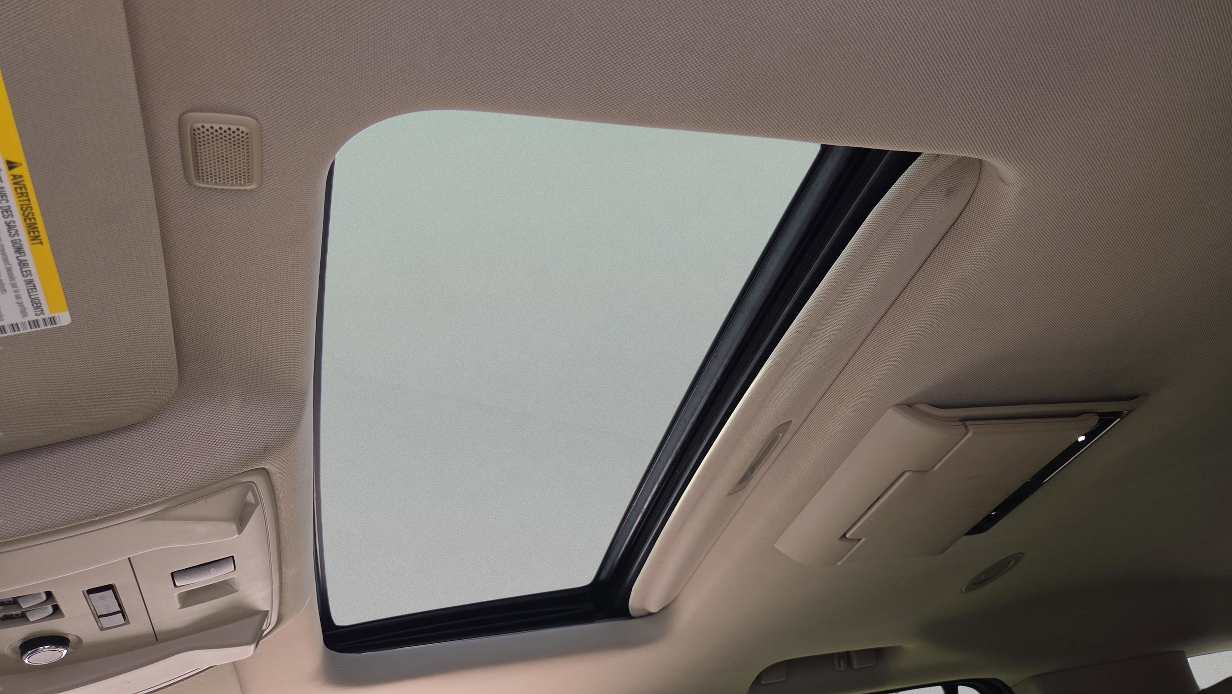 2015 Cadillac Escalade Luxury - Photo 24