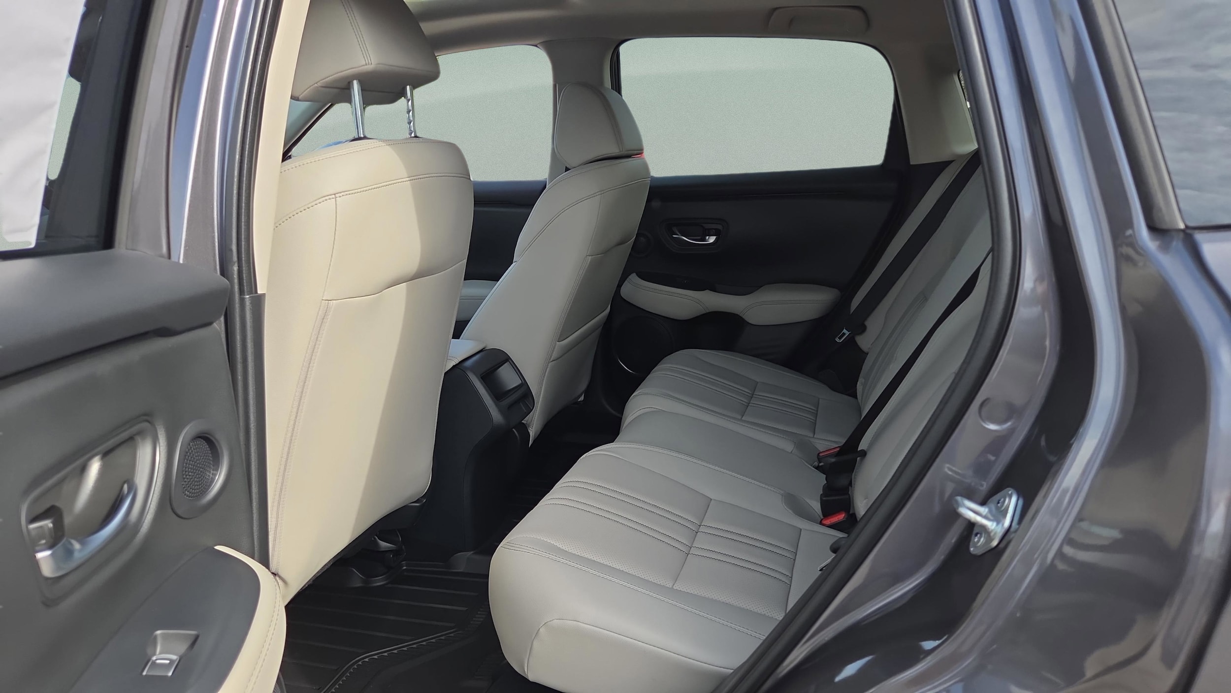 2026 Honda HR-V EX-L - Photo 12