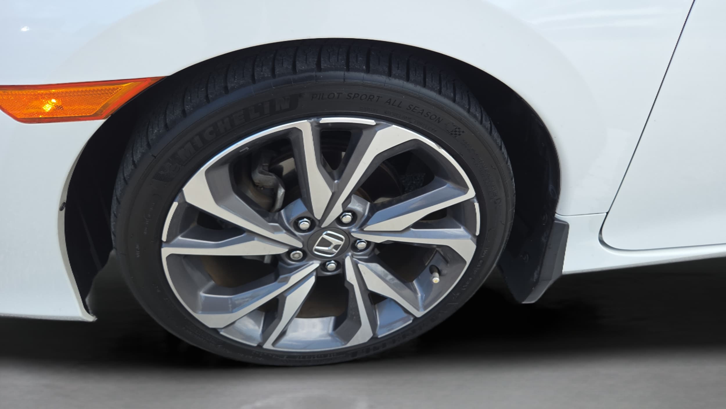 2019 Honda Civic Touring - Photo 39