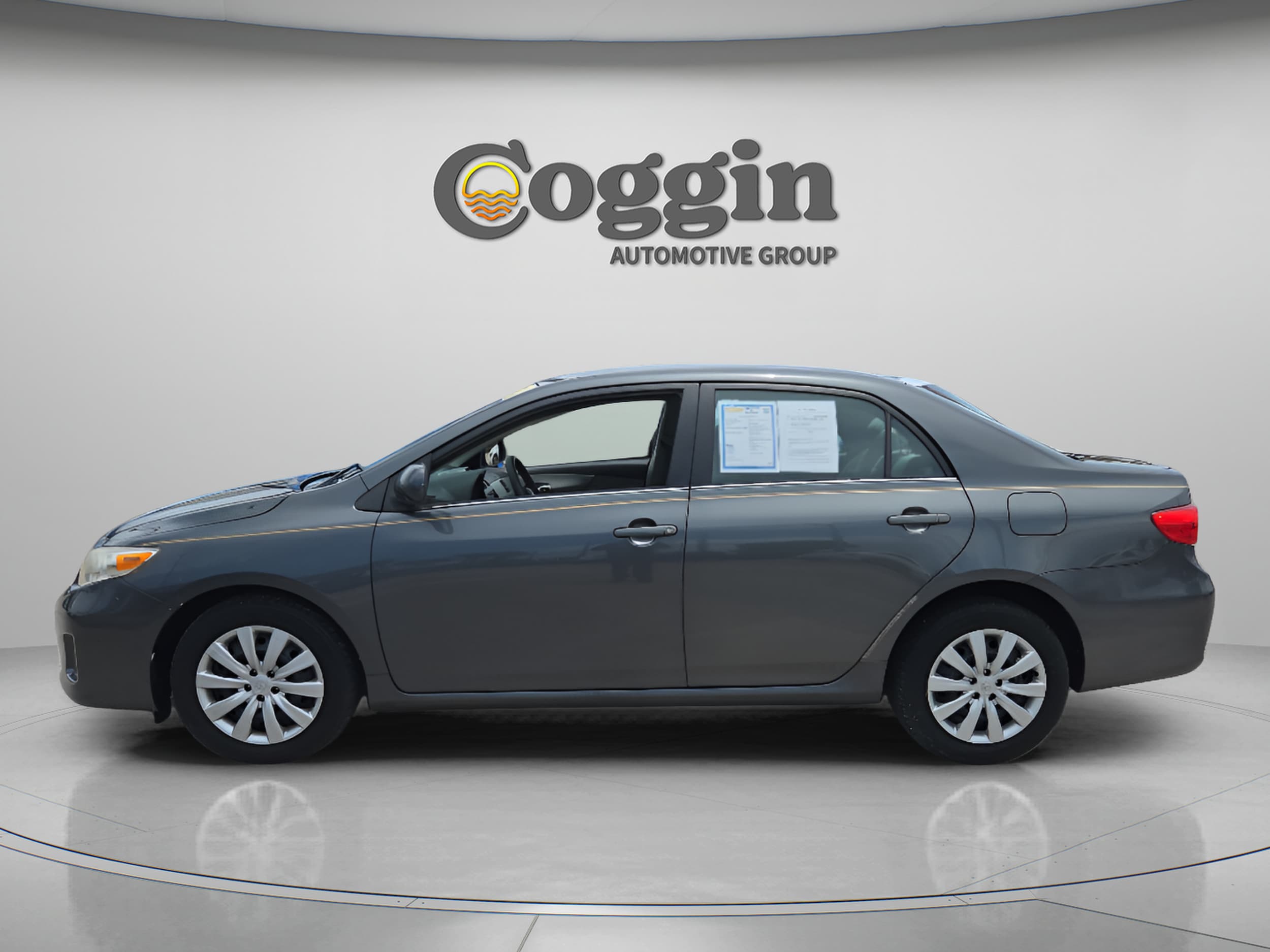 Used 2013 Toyota Corolla LE with VIN 2T1BU4EE6DC115786 for sale in Fort Pierce, FL