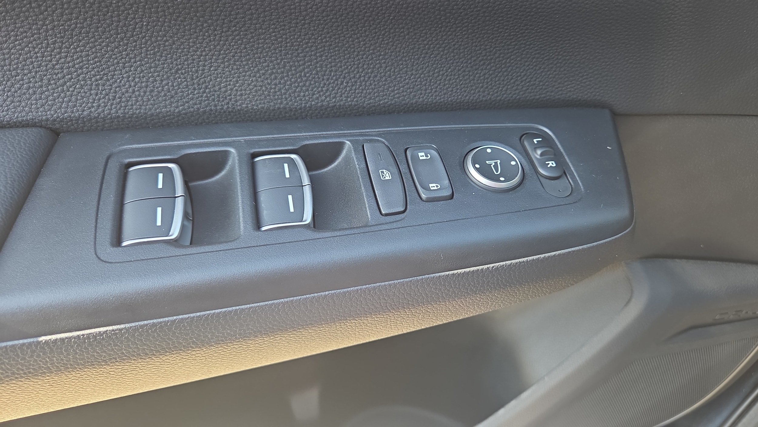 2024 Honda CR-V Sport Touring - Photo 36