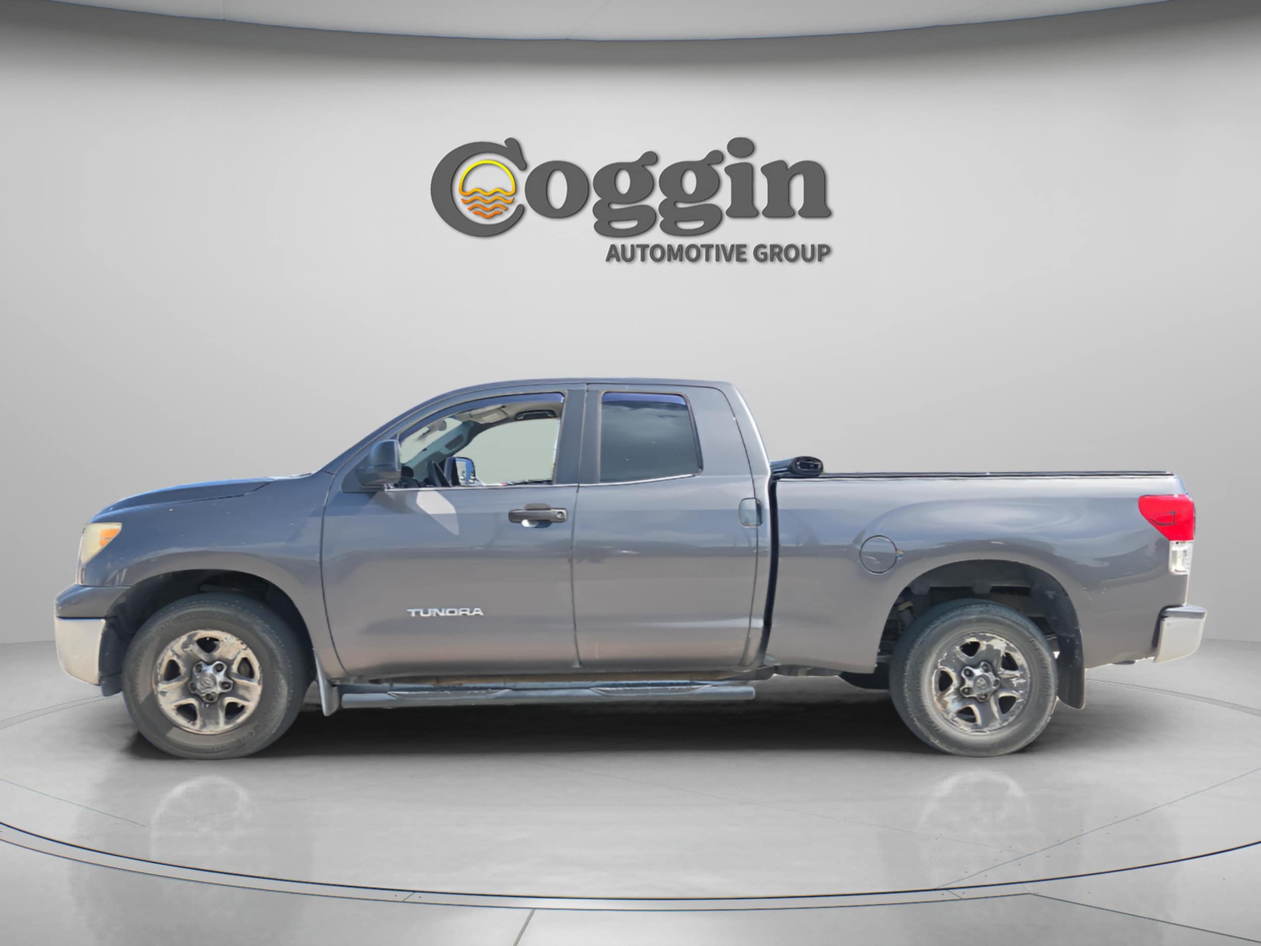 Used 2013 Toyota Tundra Tundra Grade with VIN 5TFRM5F15DX054884 for sale in Fort Pierce, FL