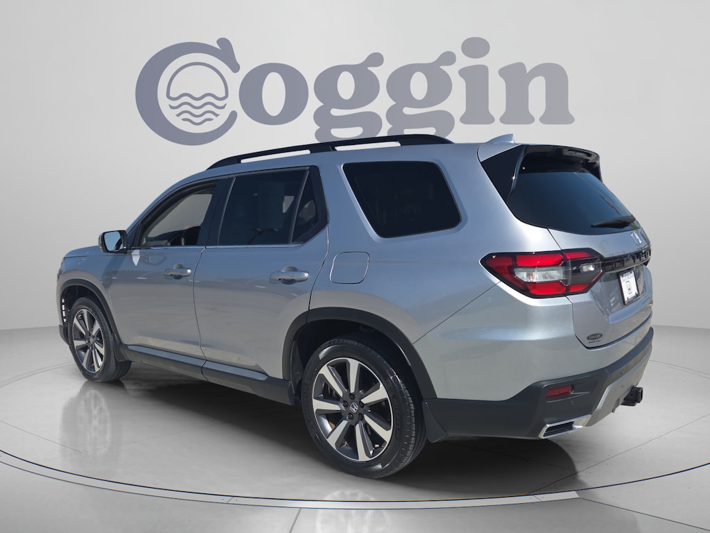 Certified 2023 Honda Pilot Touring SUV