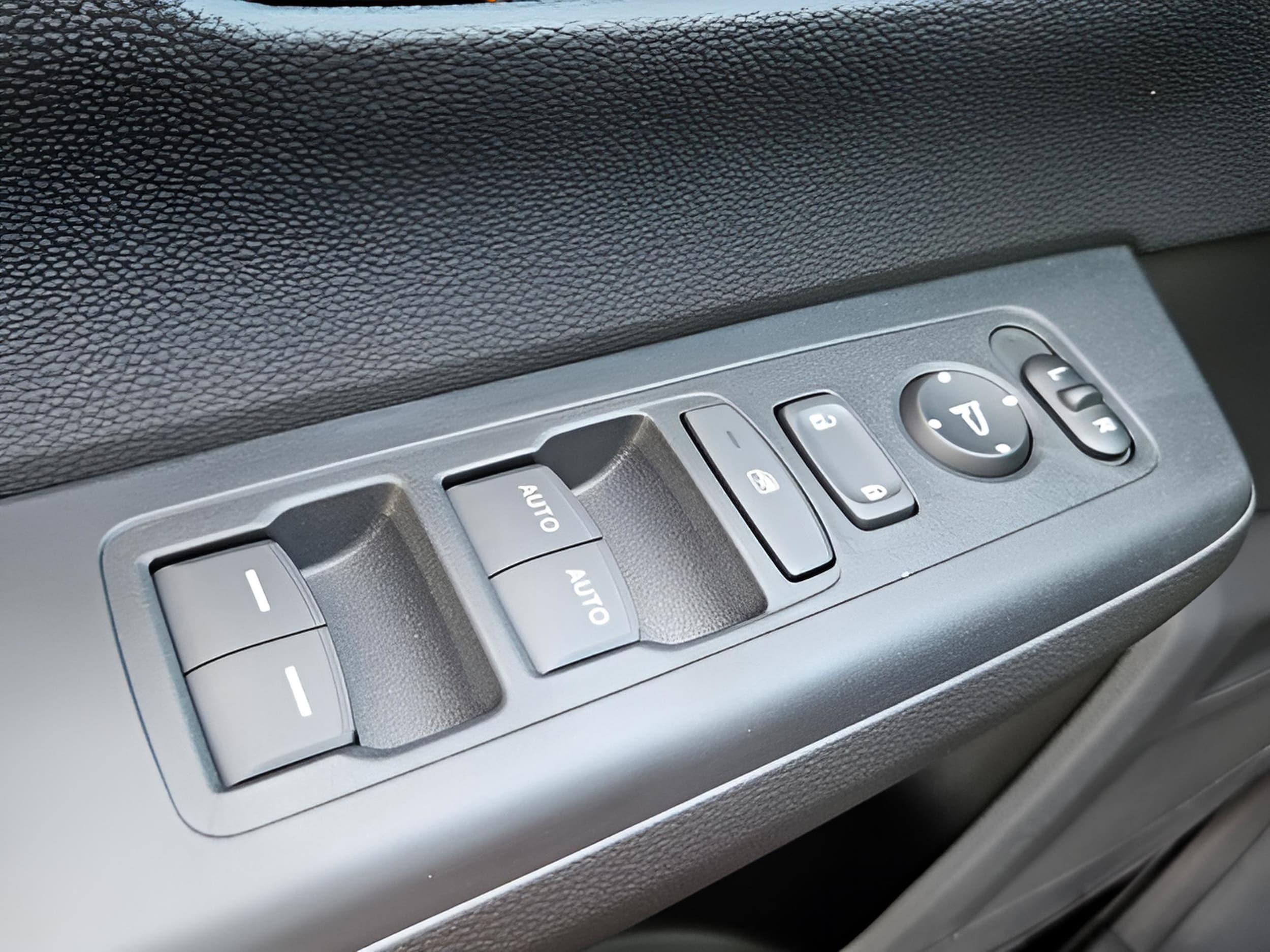 2026 Honda CR-V TrailSport - Photo 37