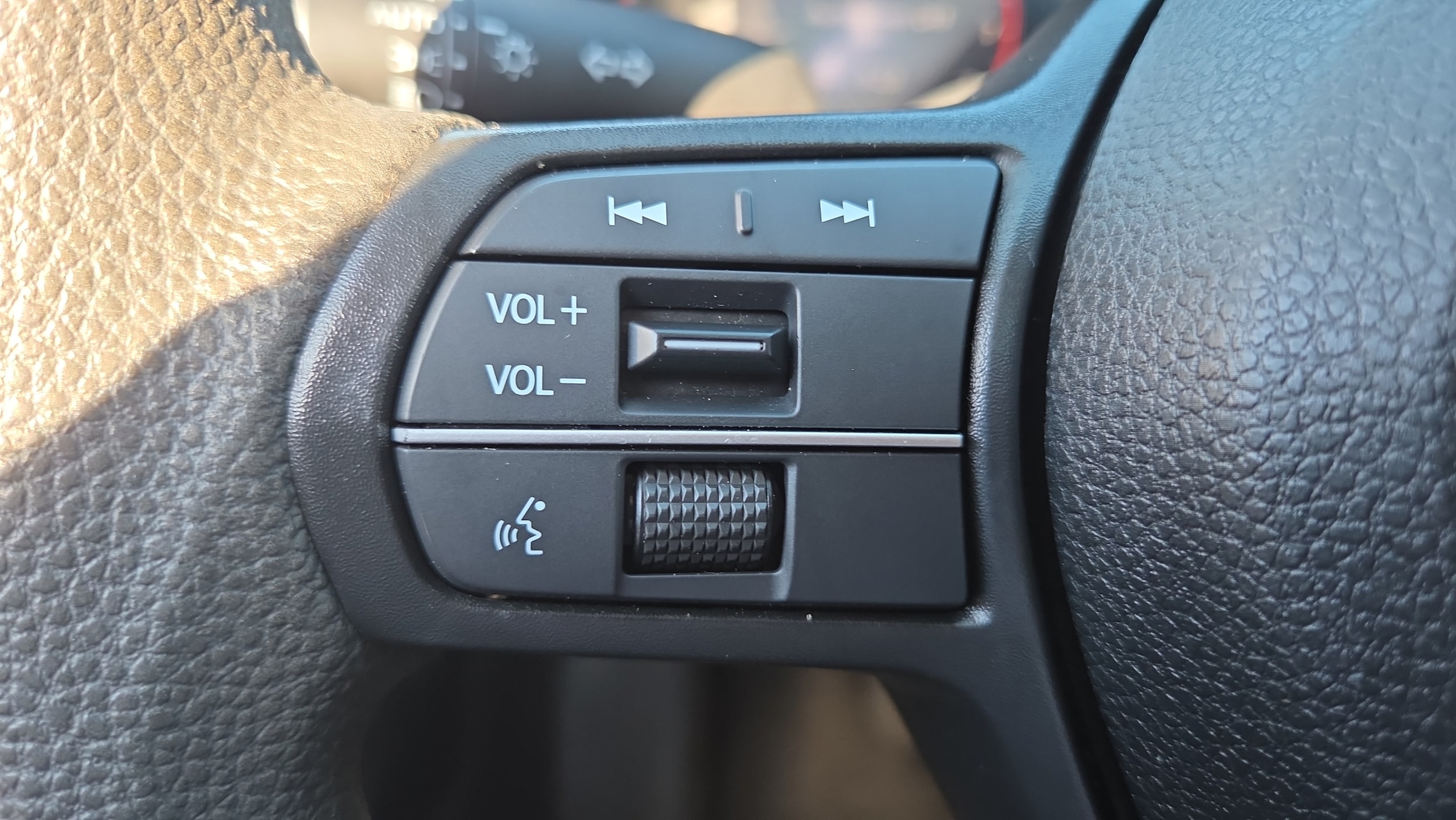 2024 Honda Accord EX - Photo 24