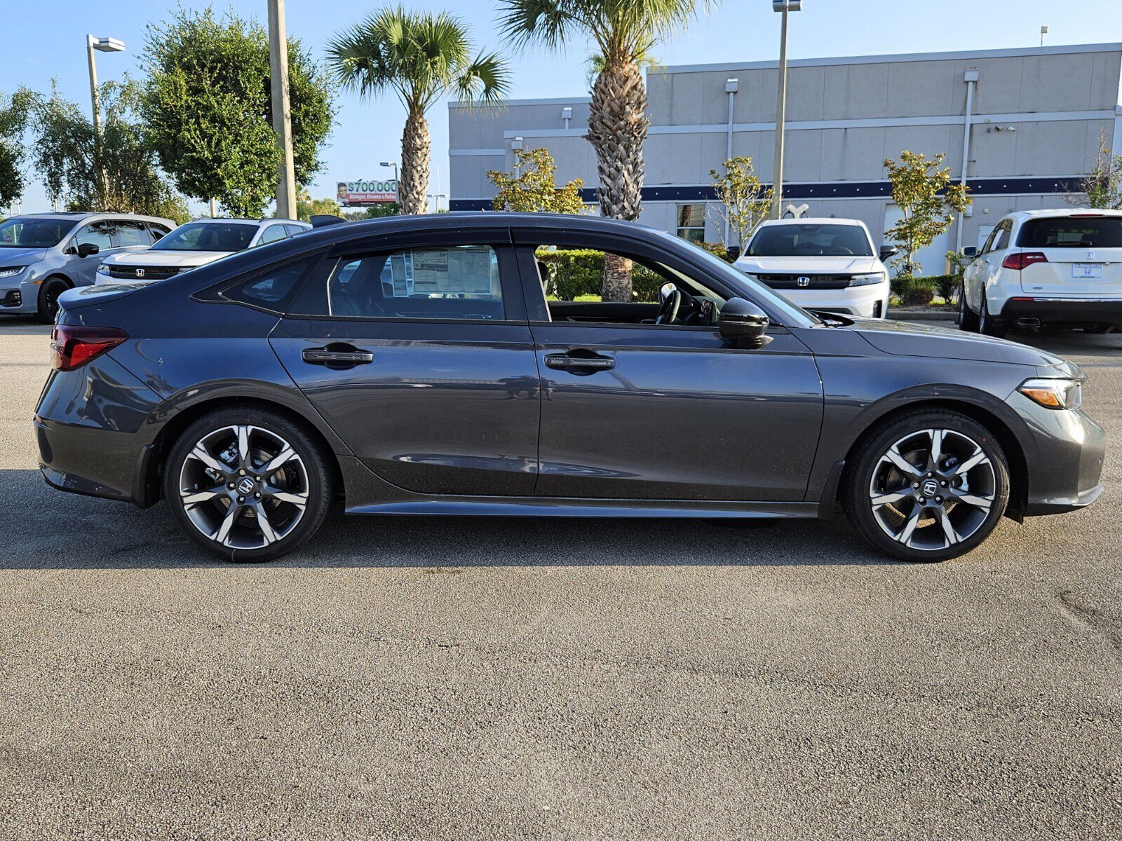 2025 Honda Civic Hybrid Sport Touring photo 2