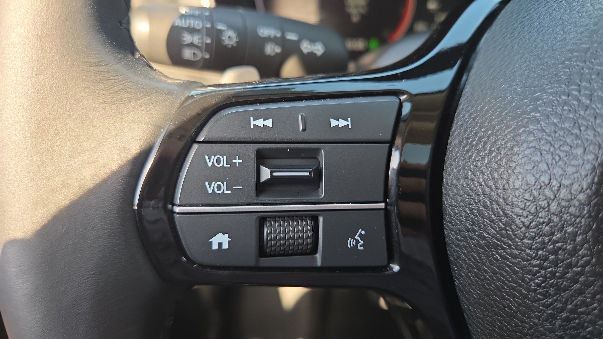 2023 Honda Pilot Touring - Photo 23