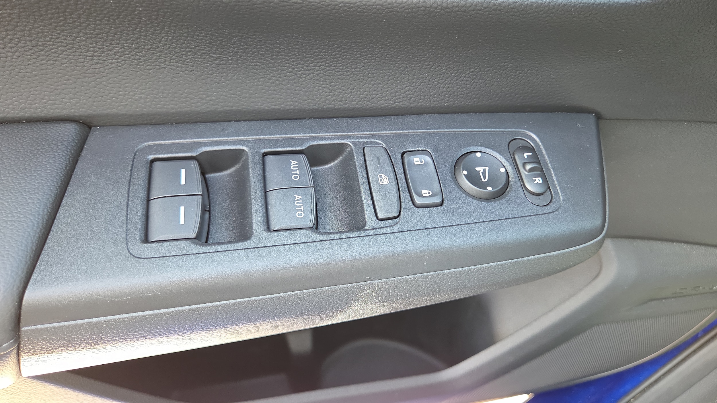 2023 Honda CR-V EX - Photo 34