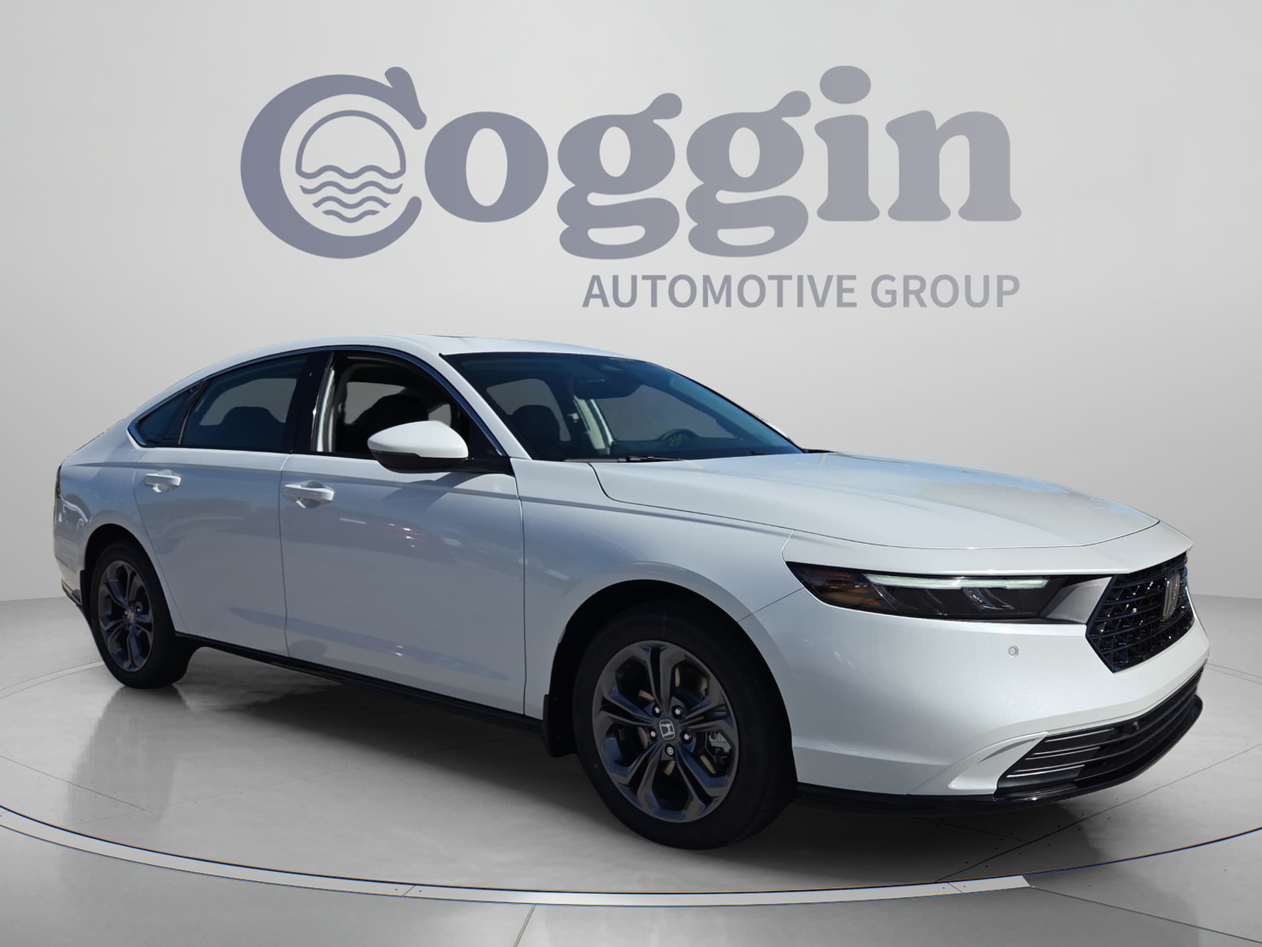 2026 Honda Accord Hybrid EX-L - Photo 8