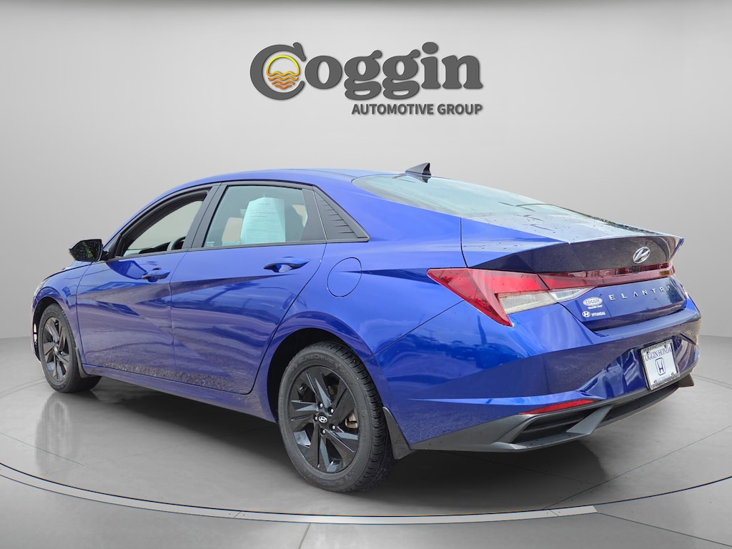 Used 2023 Hyundai Elantra SEL Sedan