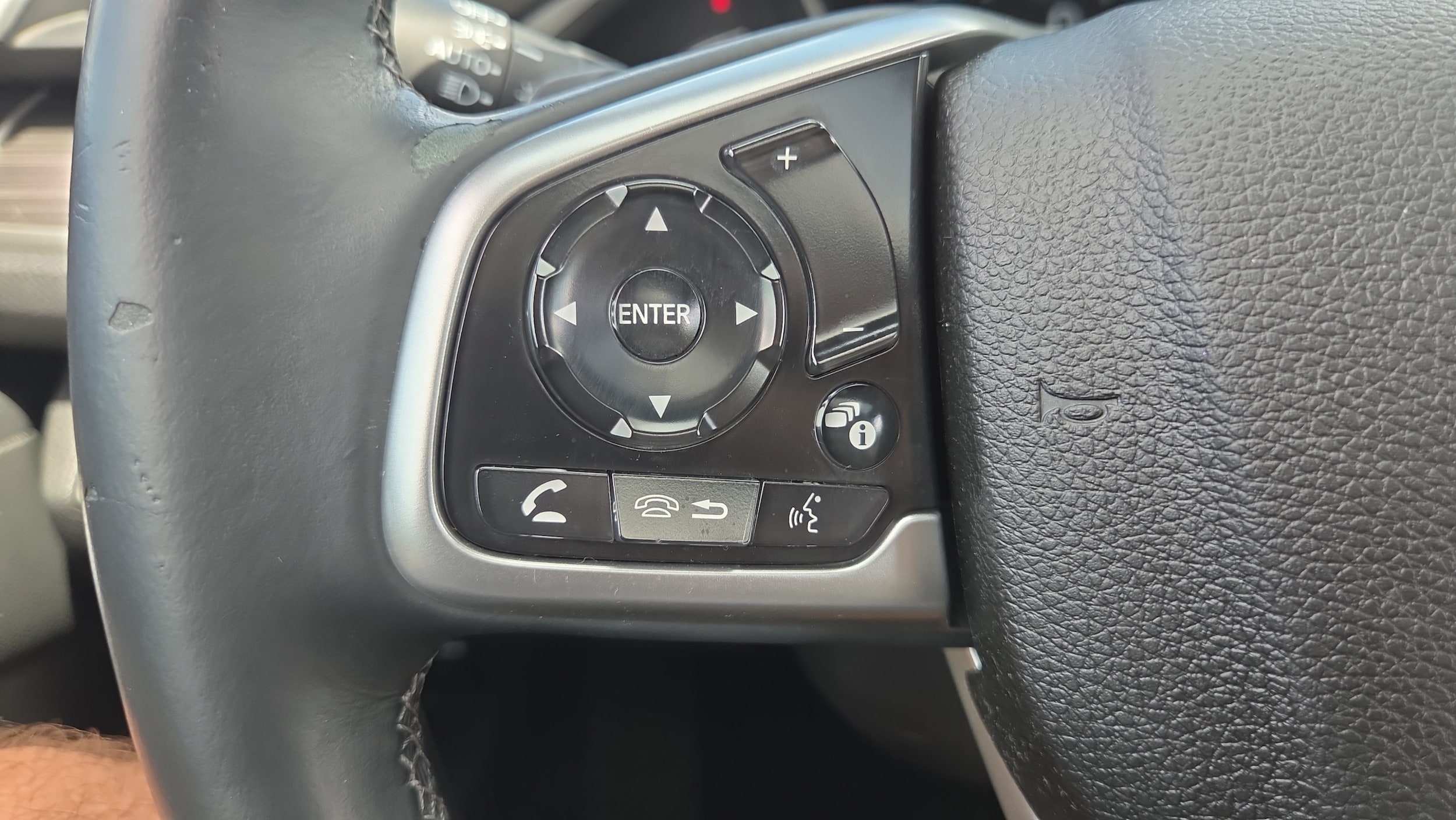 2019 Honda Civic Touring - Photo 22
