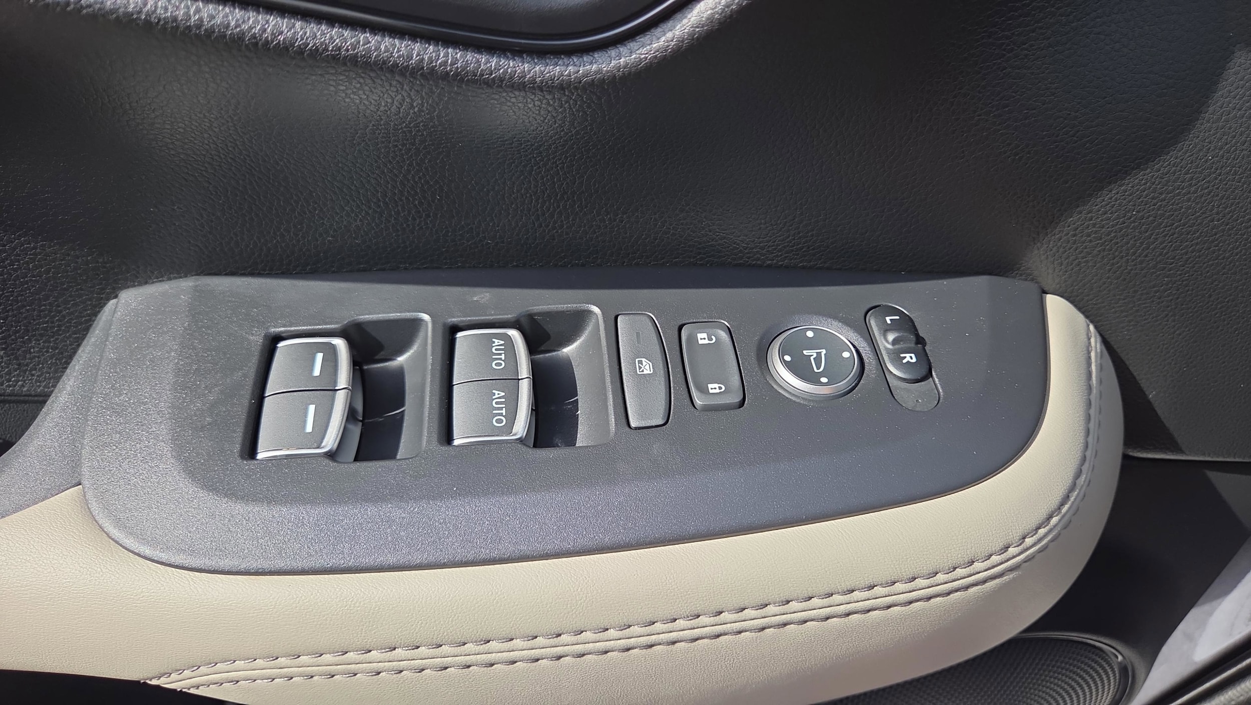 2026 Honda HR-V EX-L - Photo 33