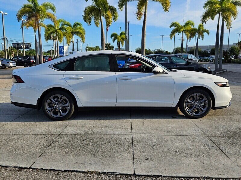 2025 Honda Accord EX-L photo 3