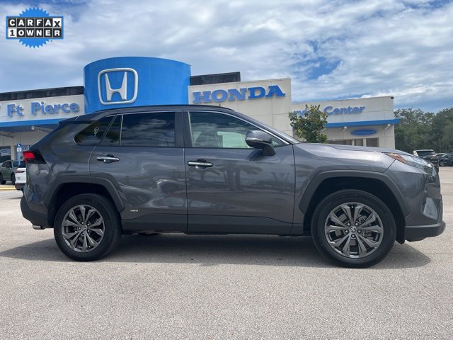 Used 2022 Toyota RAV4 Limited with VIN 4T3D6RFV0NU095587 for sale in Northfield, Minnesota