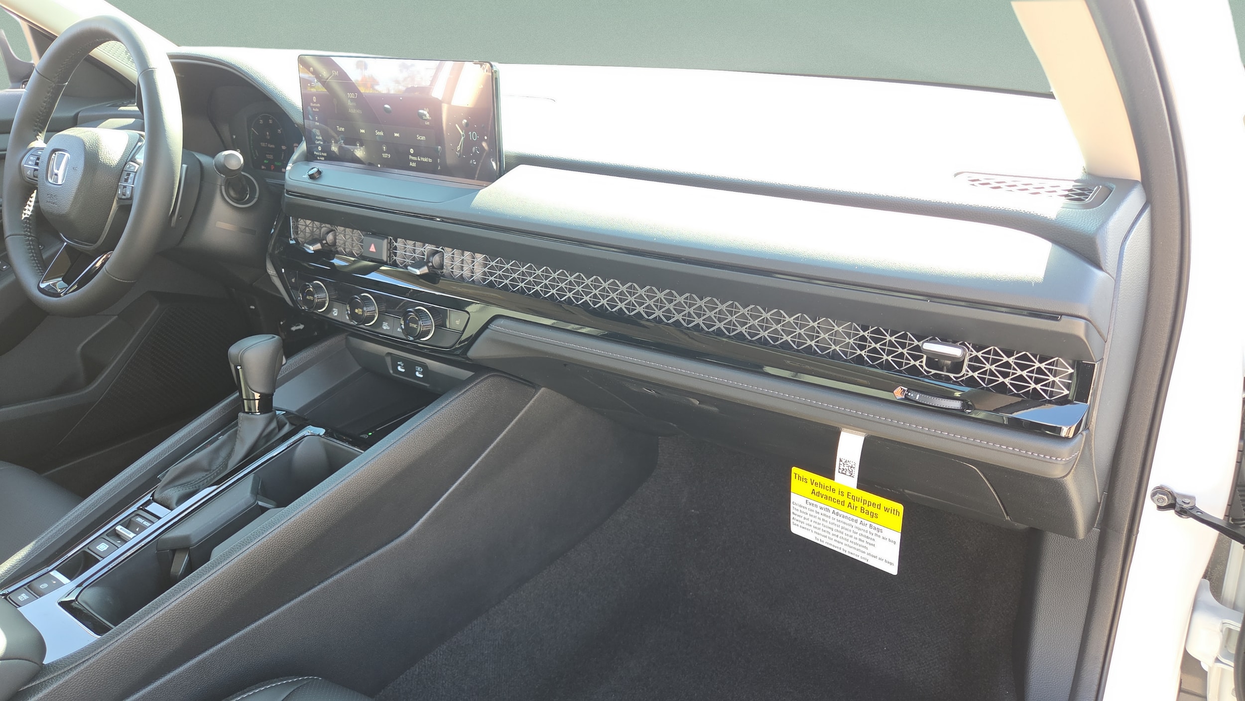 2026 Honda Accord Hybrid EX-L - Photo 19
