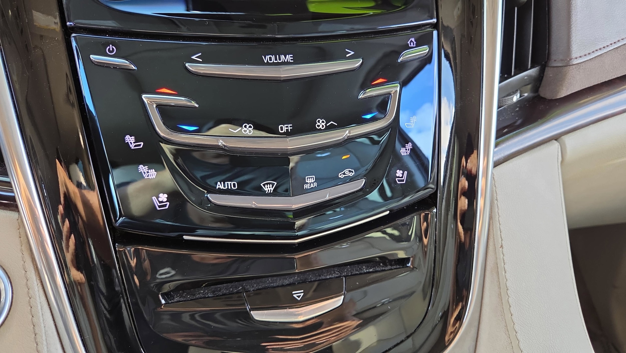 2015 Cadillac Escalade Luxury - Photo 30