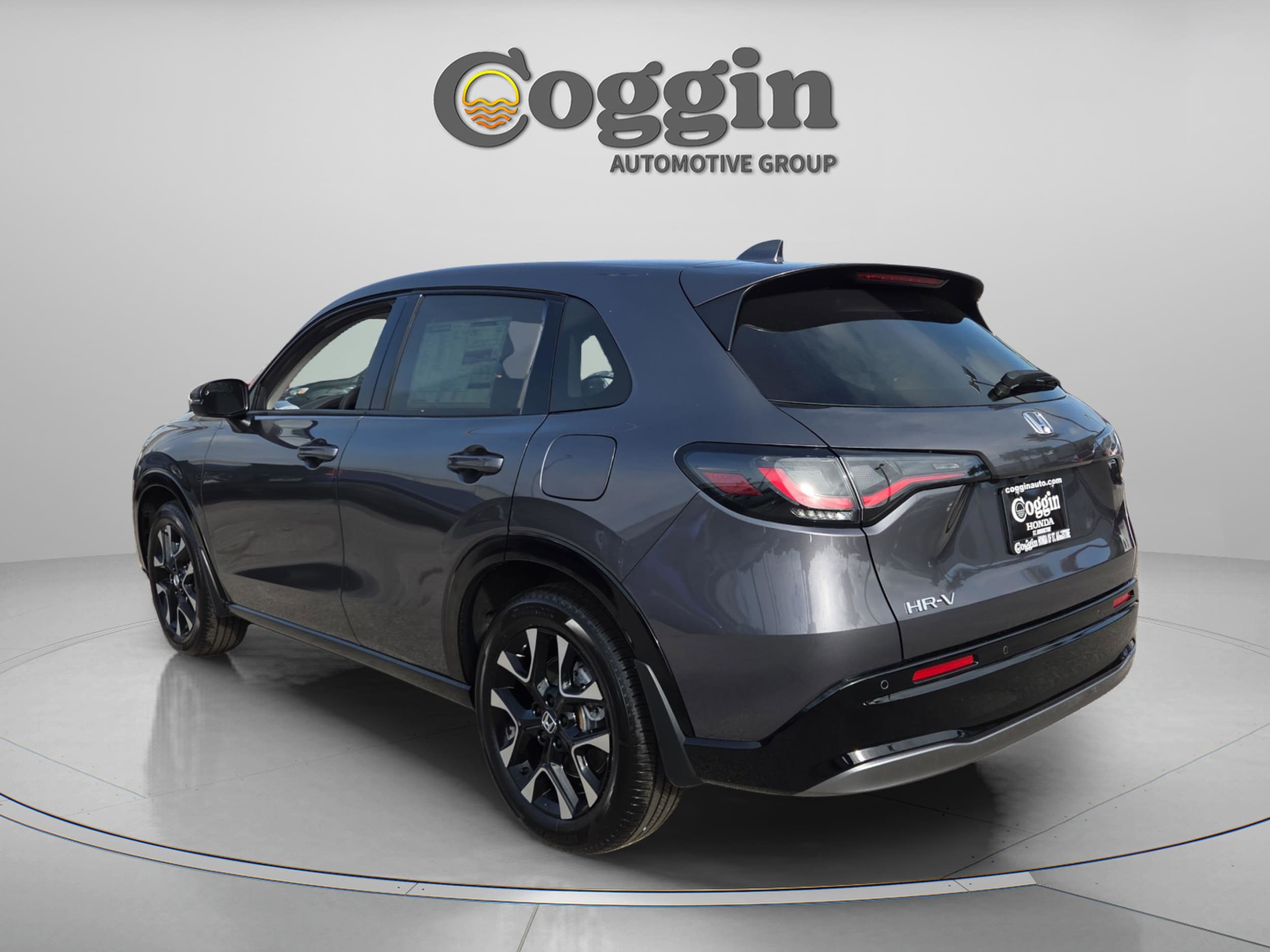 2026 Honda HR-V EX-L - Photo 4