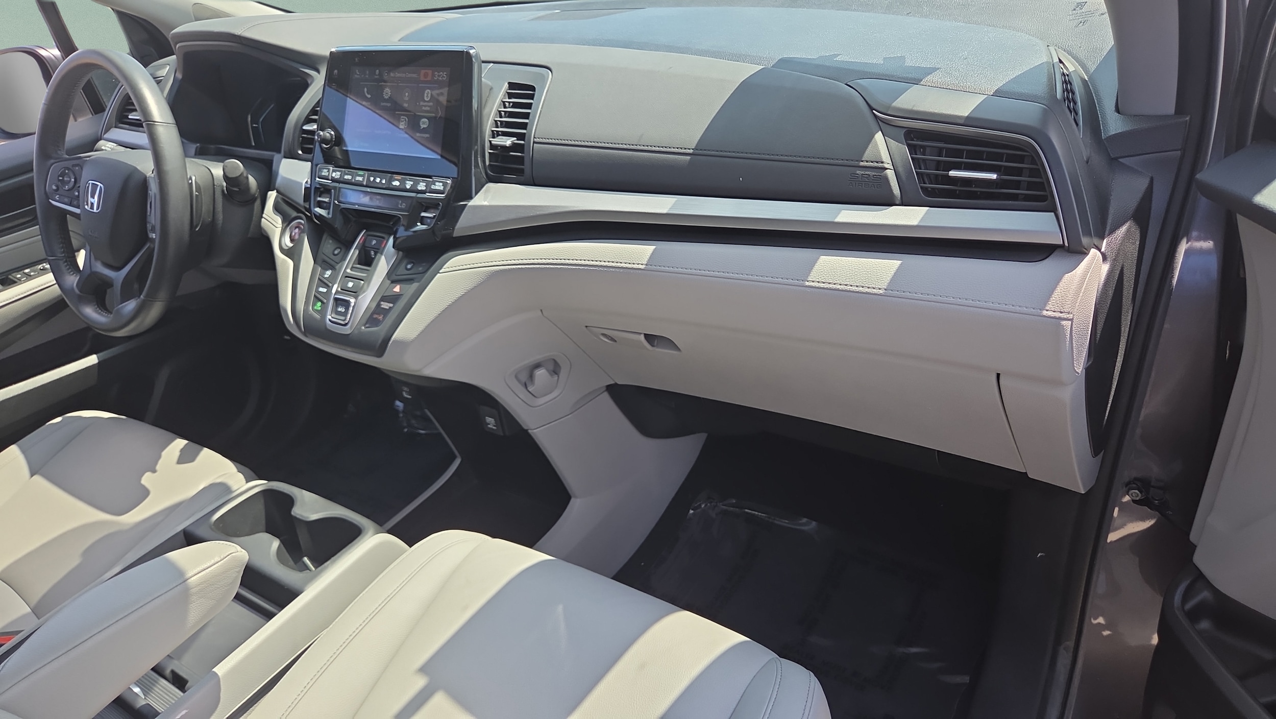 2024 Honda Odyssey EX-L - Photo 17