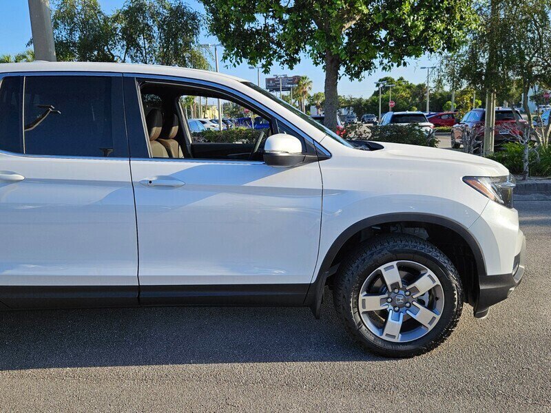 2025 Honda Ridgeline RTL photo 2