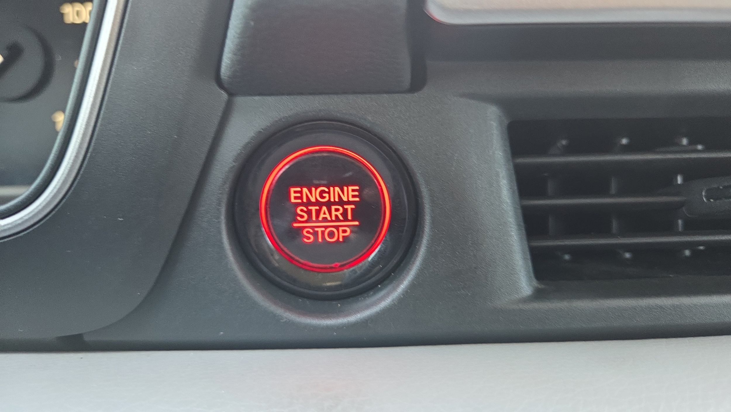 2023 Honda Pilot Touring - Photo 35