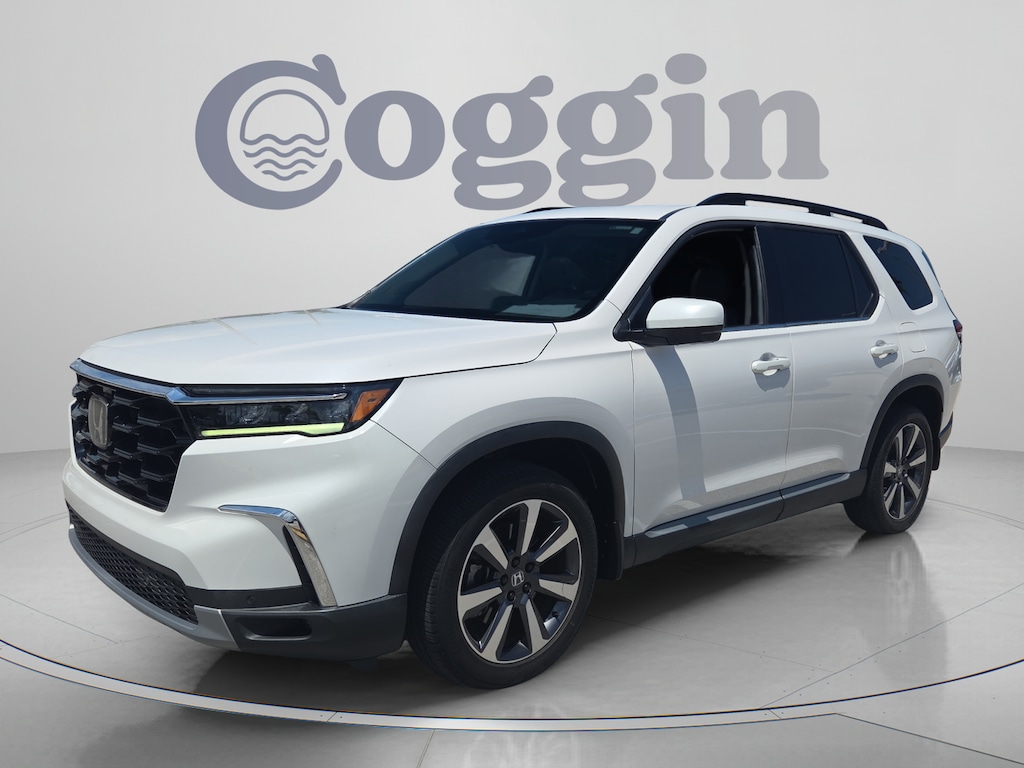 Certified 2025 Honda Pilot Touring SUV