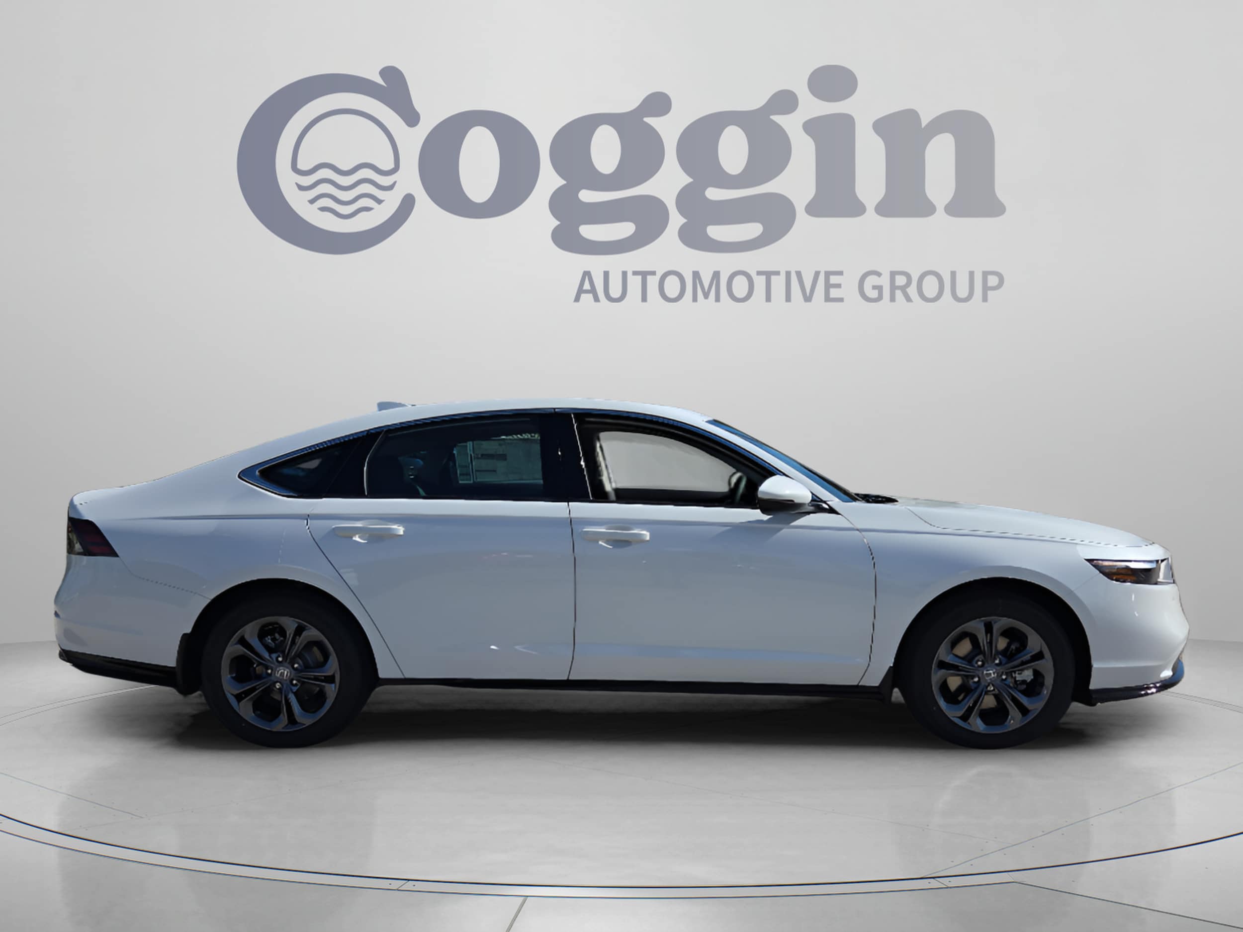 2026 Honda Accord Hybrid EX-L - Photo 7