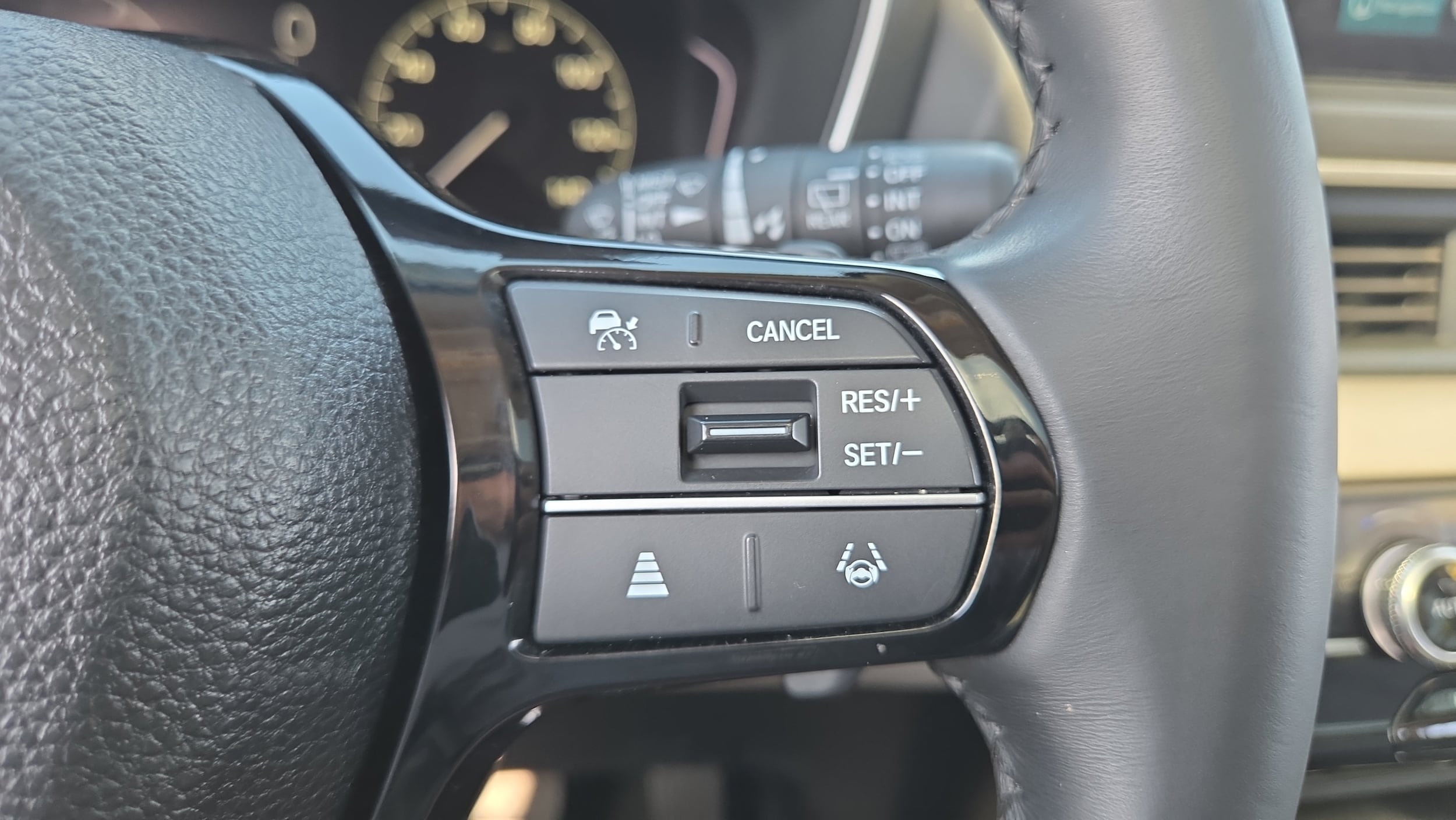 2023 Honda Pilot Touring - Photo 24