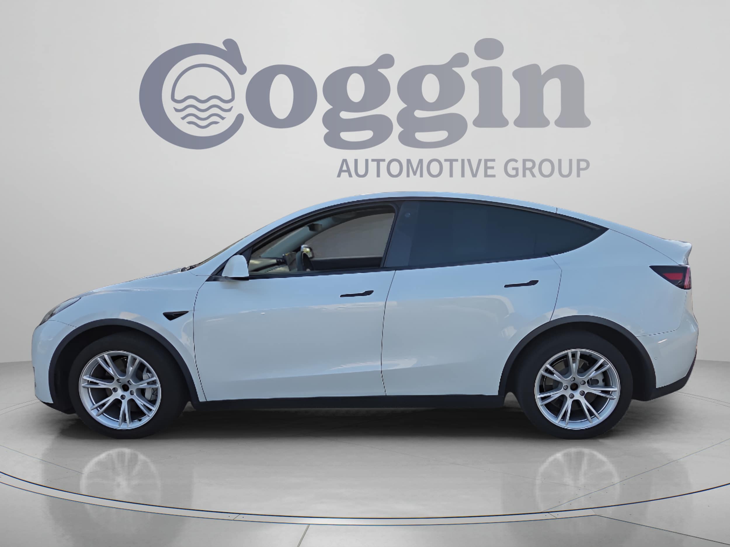 Used 2021 Tesla Model Y Long Range with VIN 5YJYGDEE7MF109198 for sale in Fort Pierce, FL